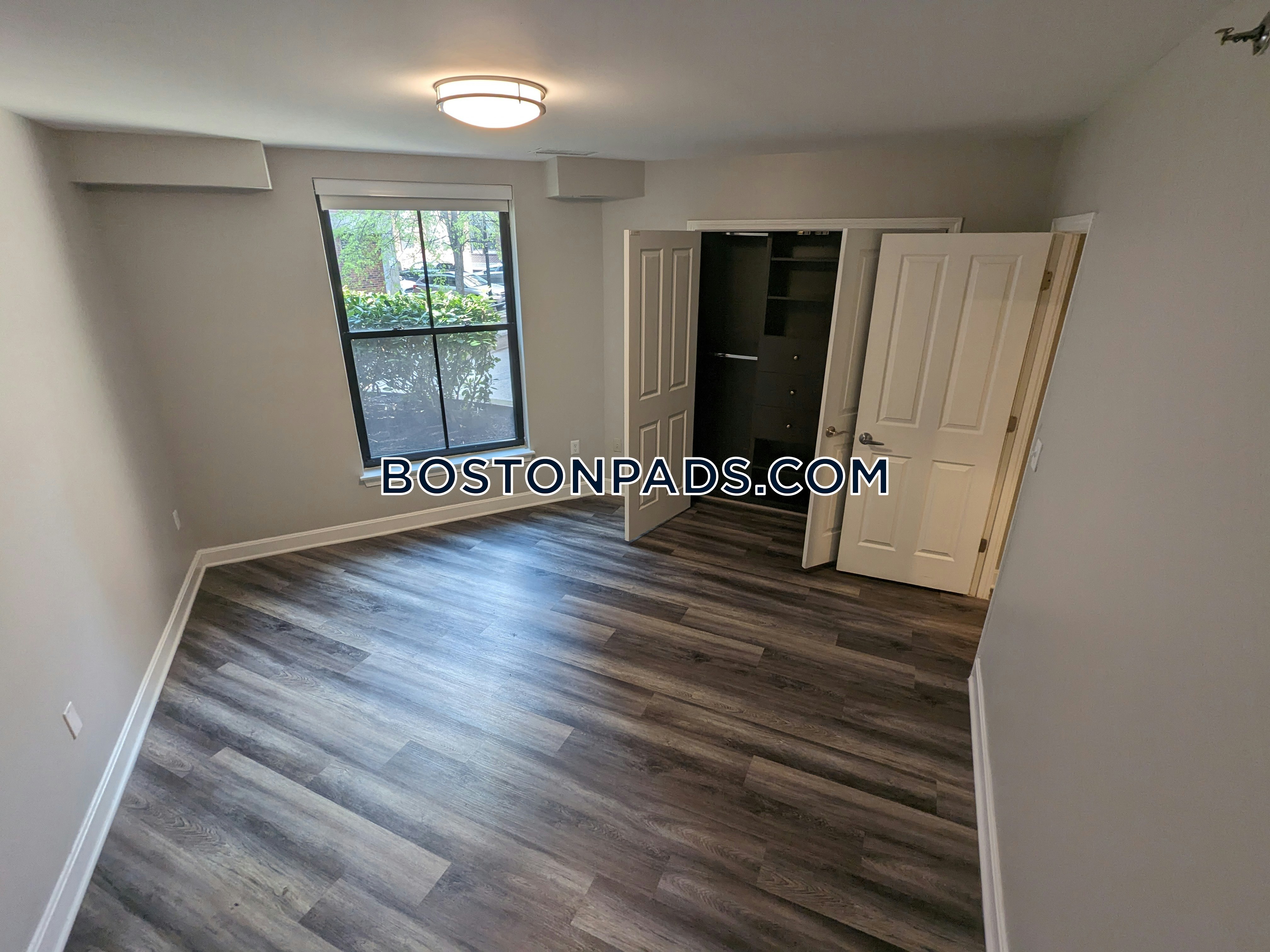 Garrison Square Photo 5