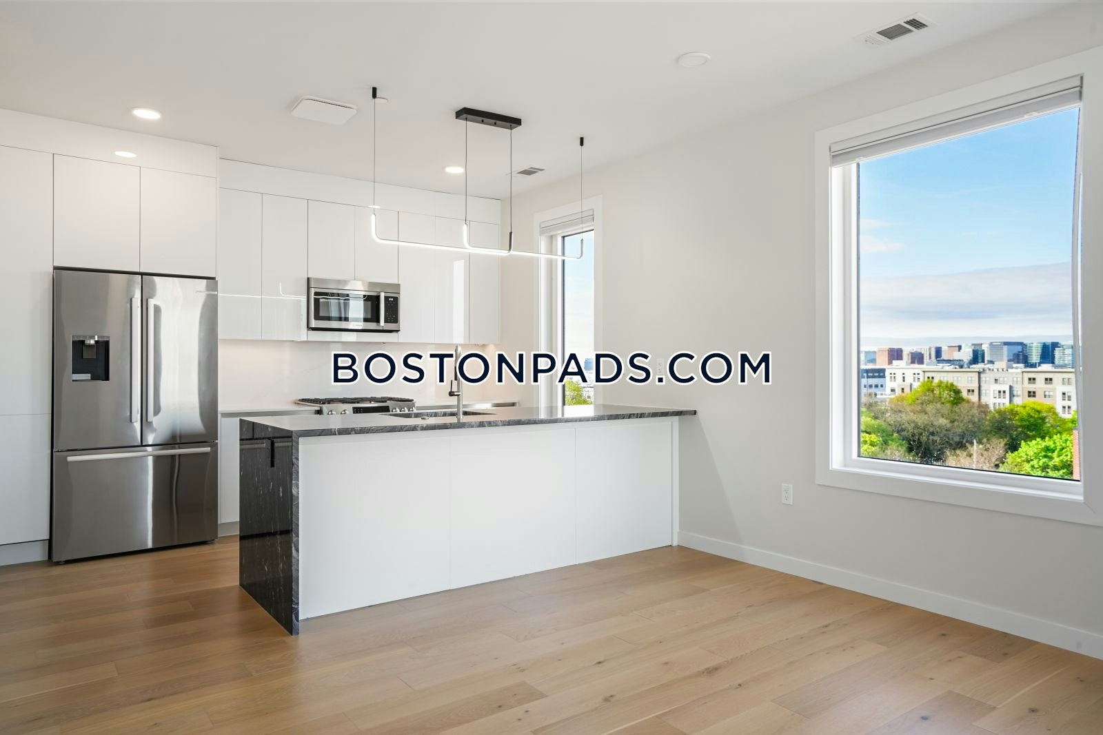 Gateway at Maverick Square Photo 63