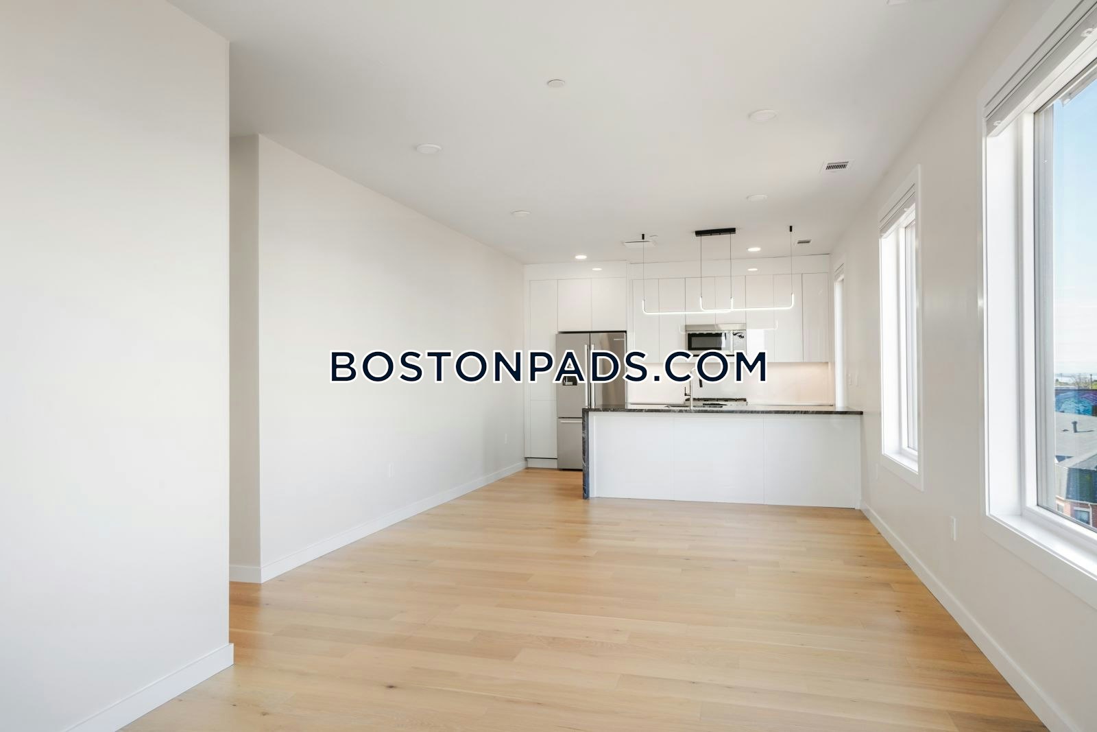 Gateway at Maverick Square Photo 52