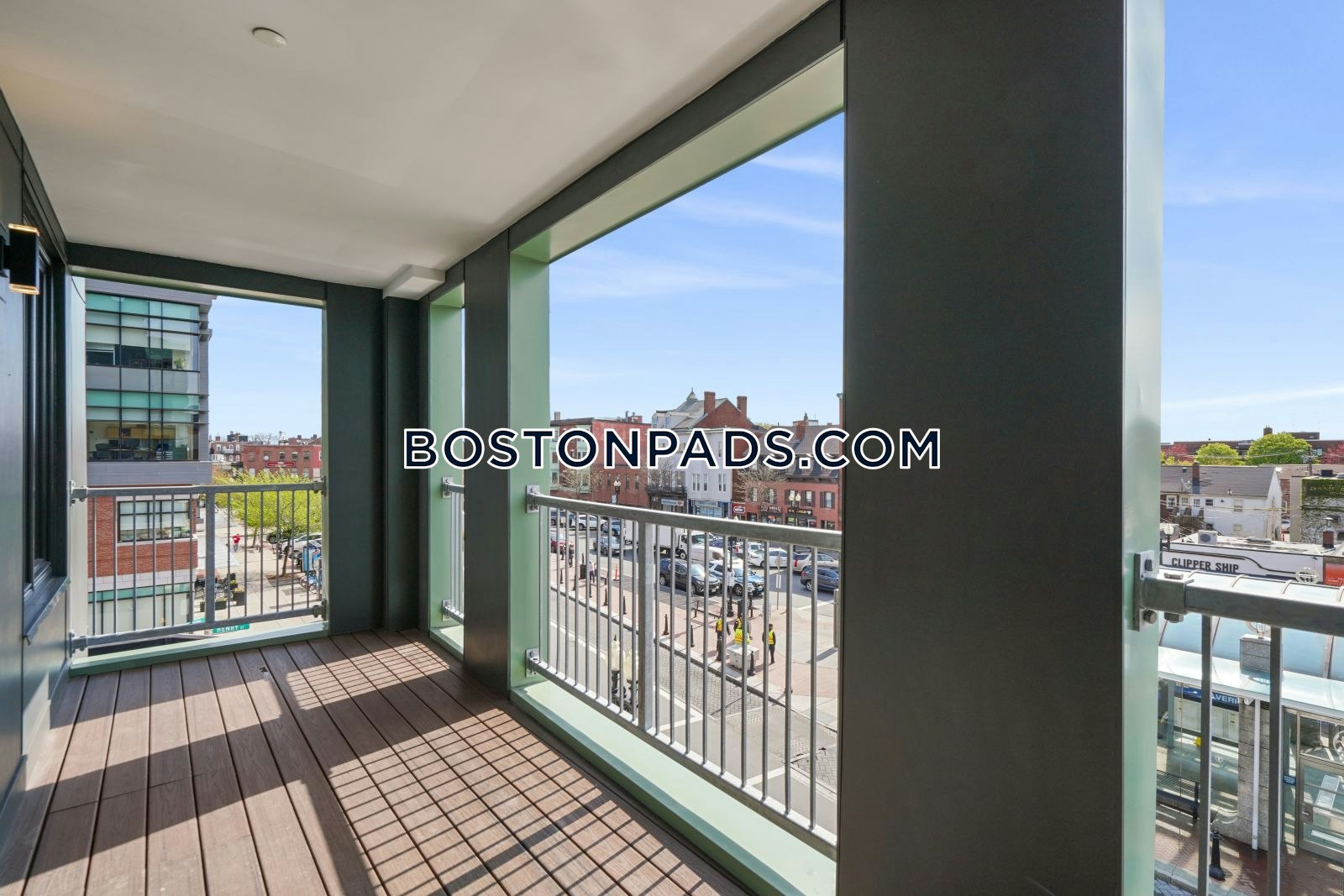 Gateway at Maverick Square Photo 16