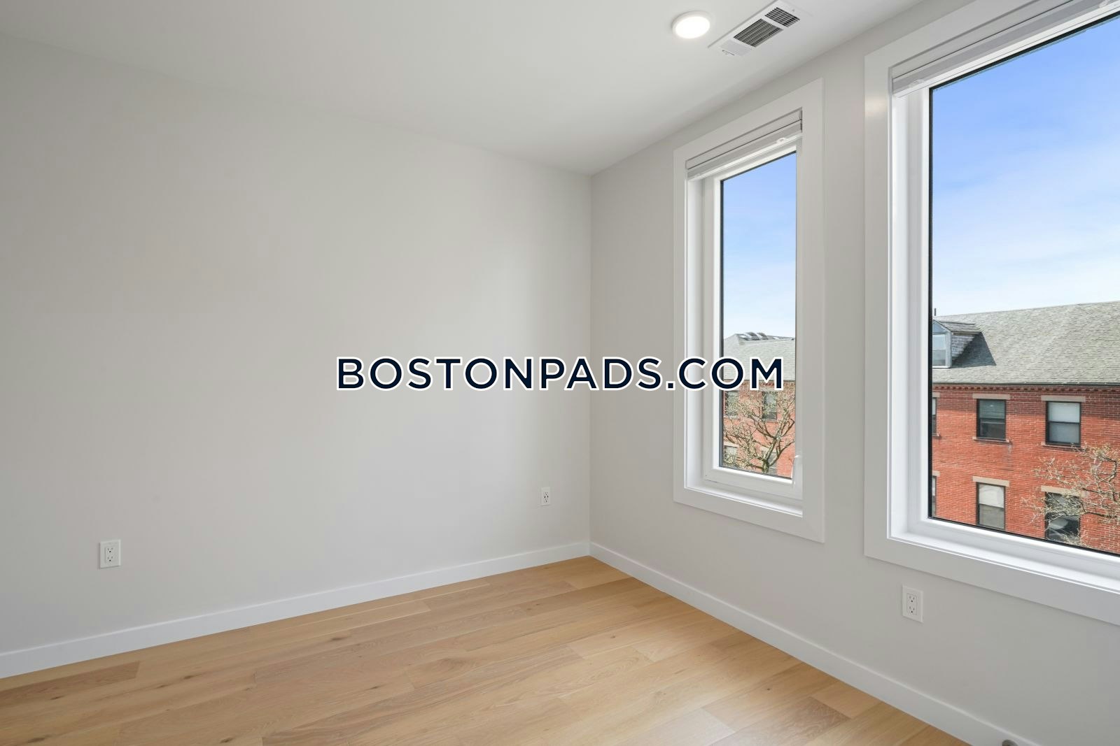 Gateway at Maverick Square Photo 45