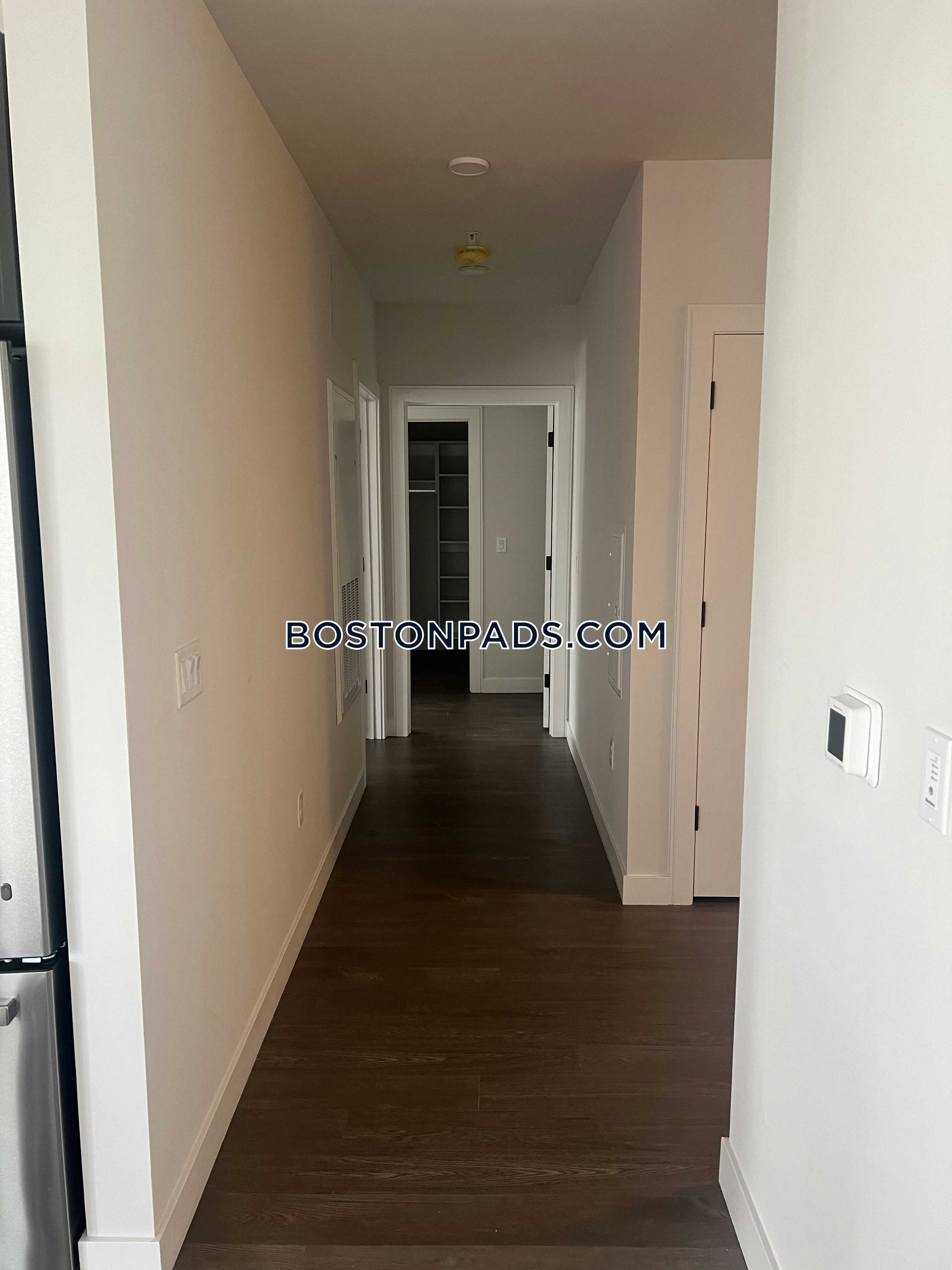 The Laurent Photo 23