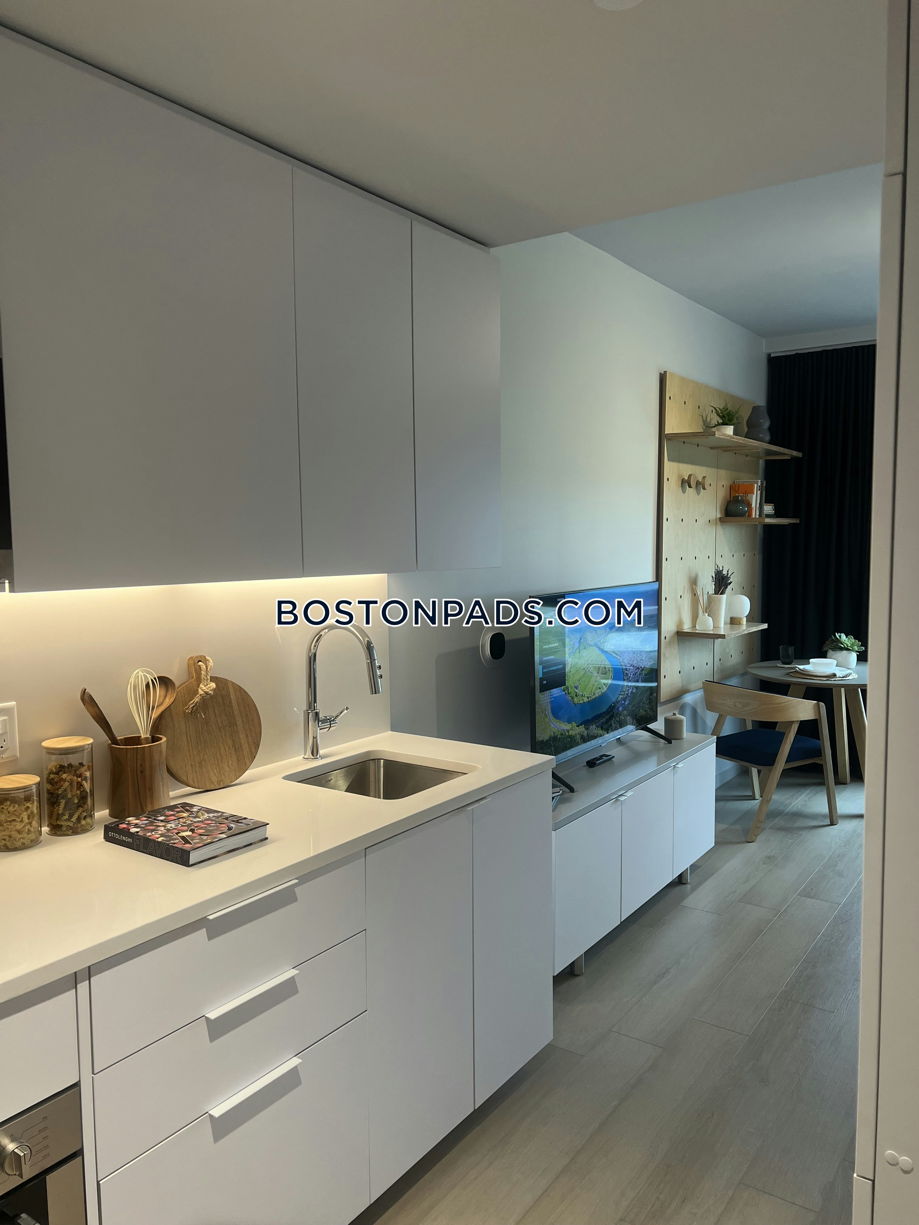 Prism Apartments Photo 22