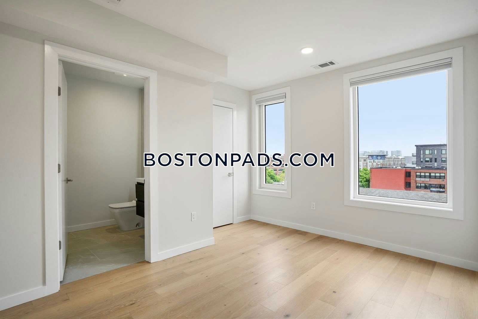 Gateway at Maverick Square Photo 71