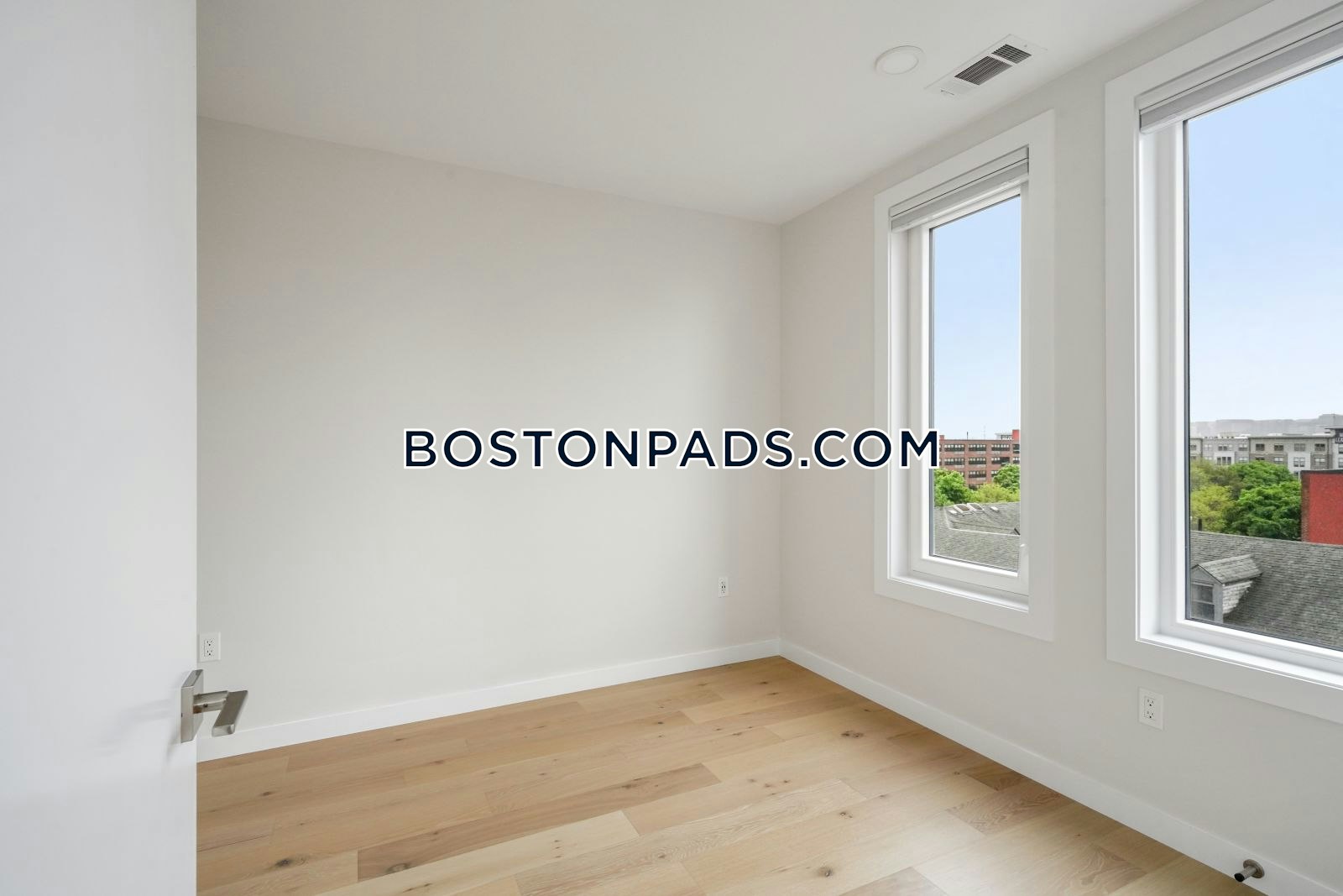 Gateway at Maverick Square Photo 67