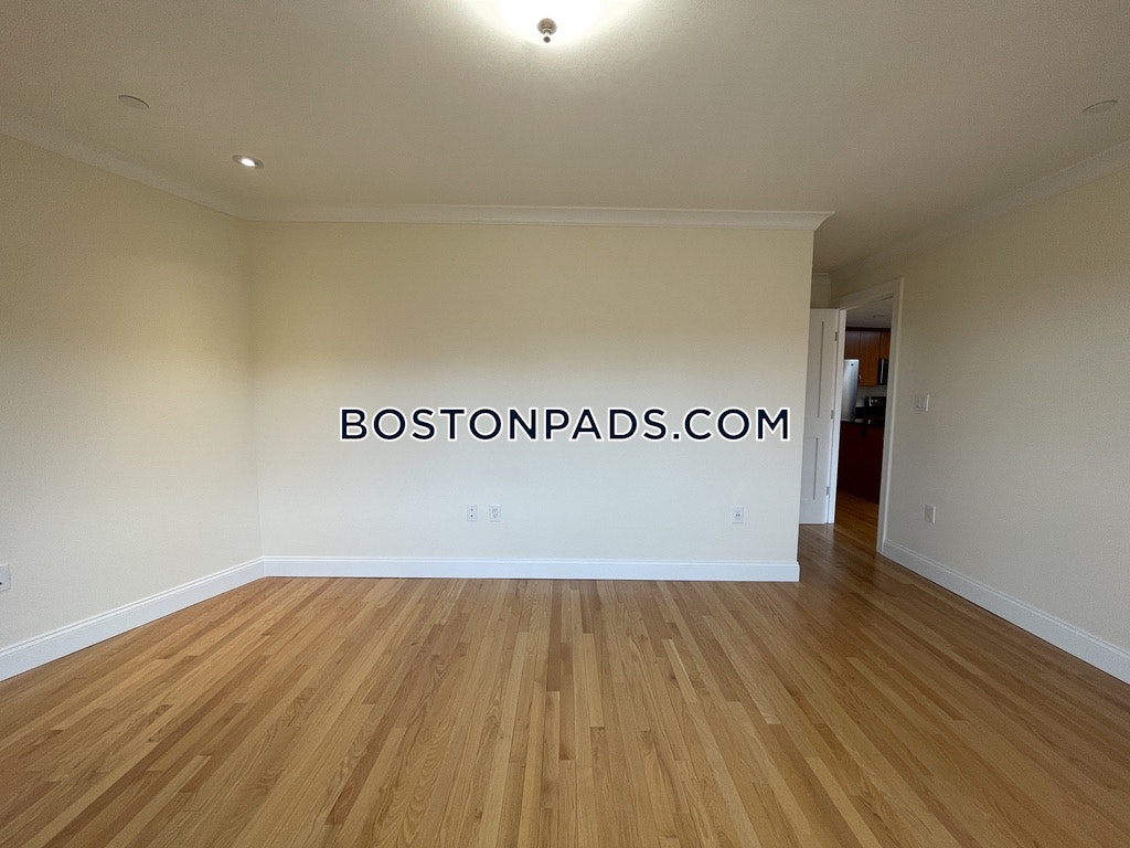 1443 Beacon Photo 143