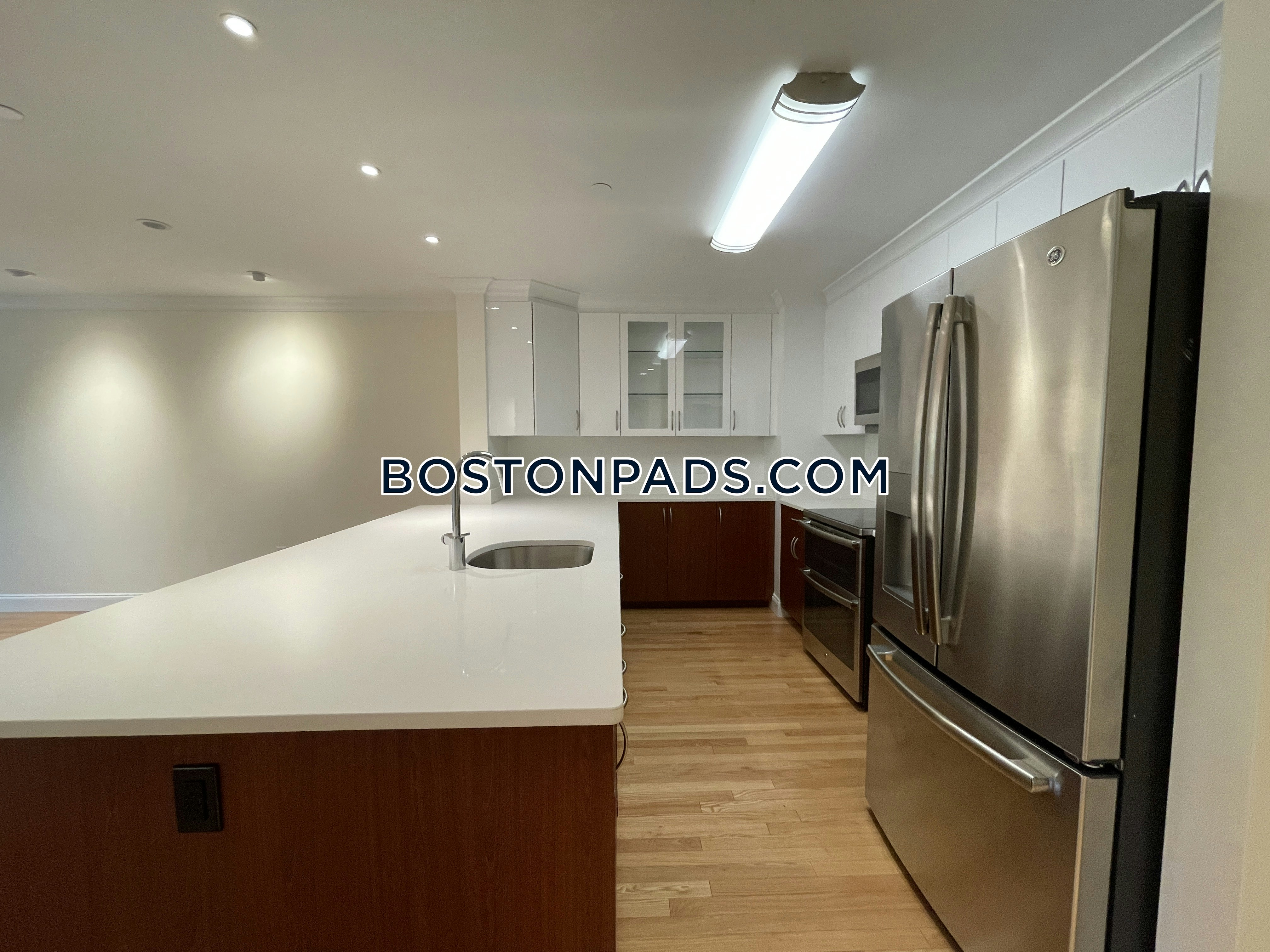 1443 Beacon Photo 139