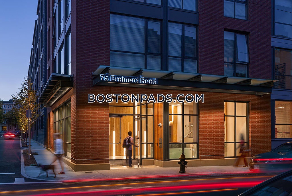 E3 Apartments Photo 2