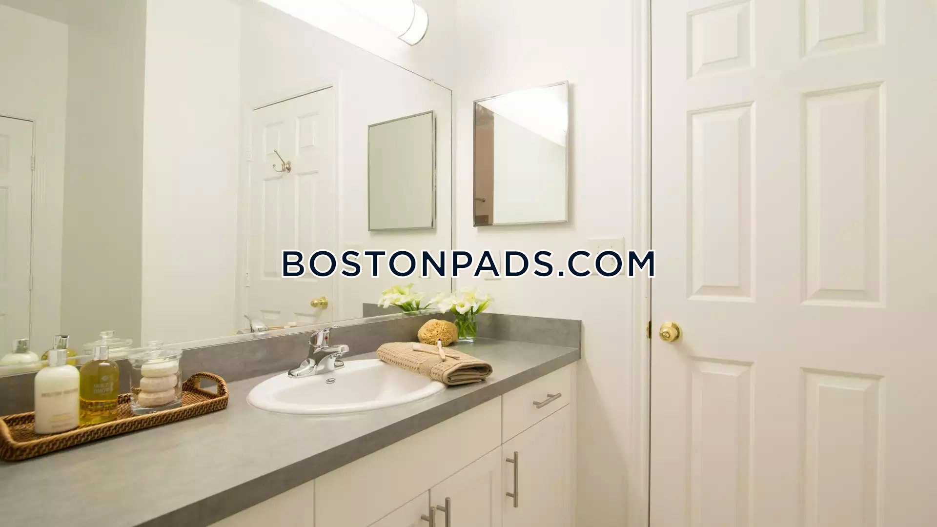 Liberty Park Apartments Photo 21