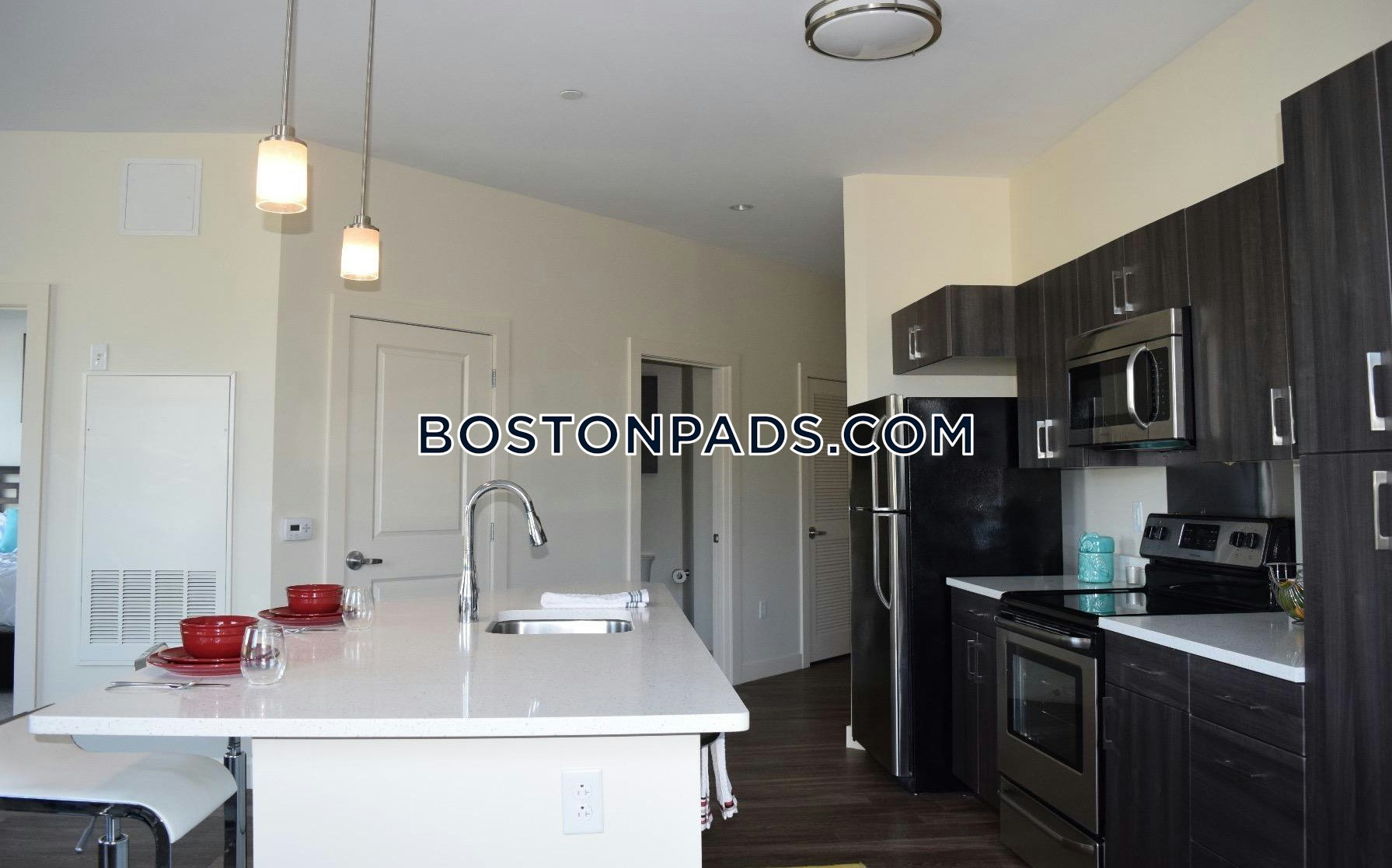 Point at 180 Photo 18