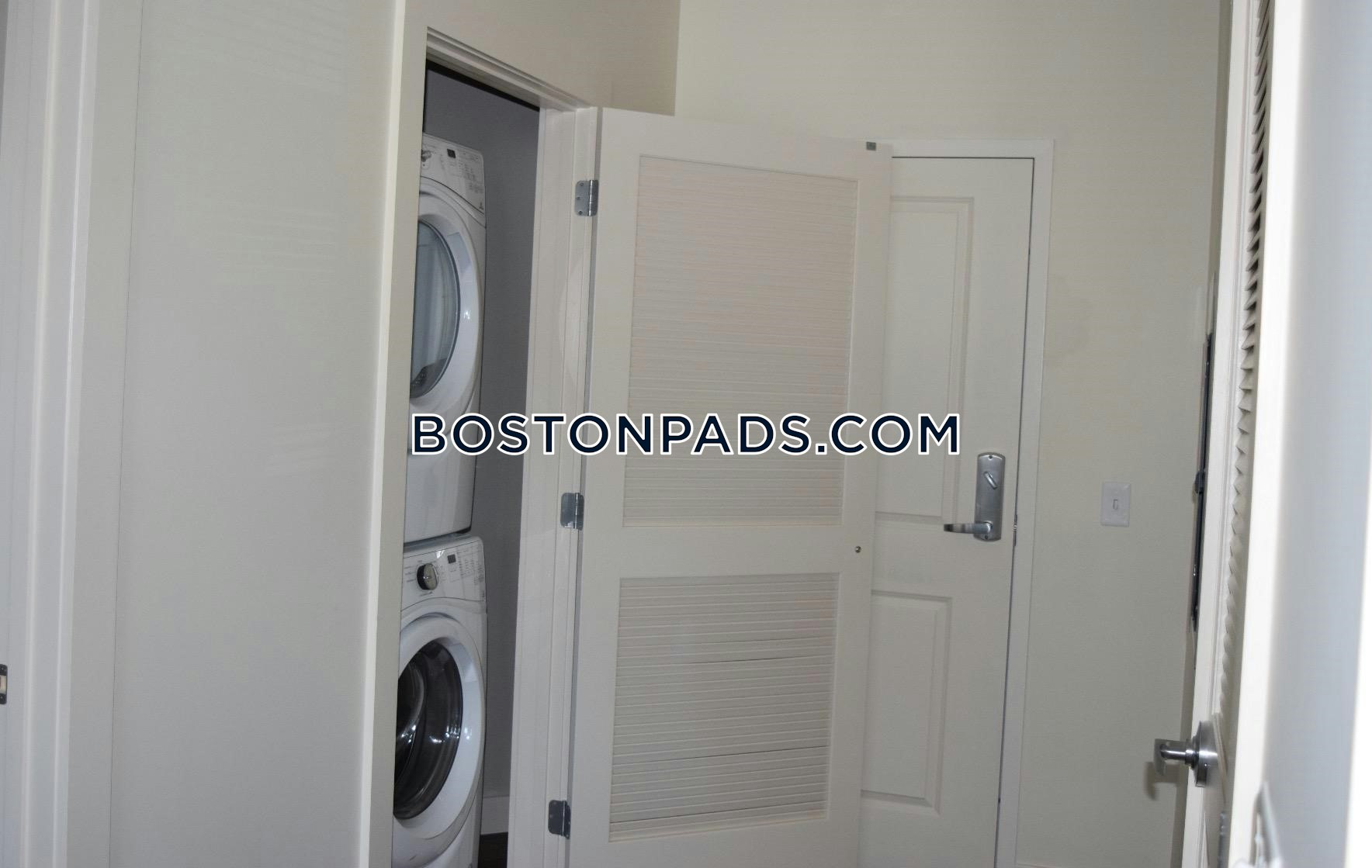 Point at 180 Photo 24