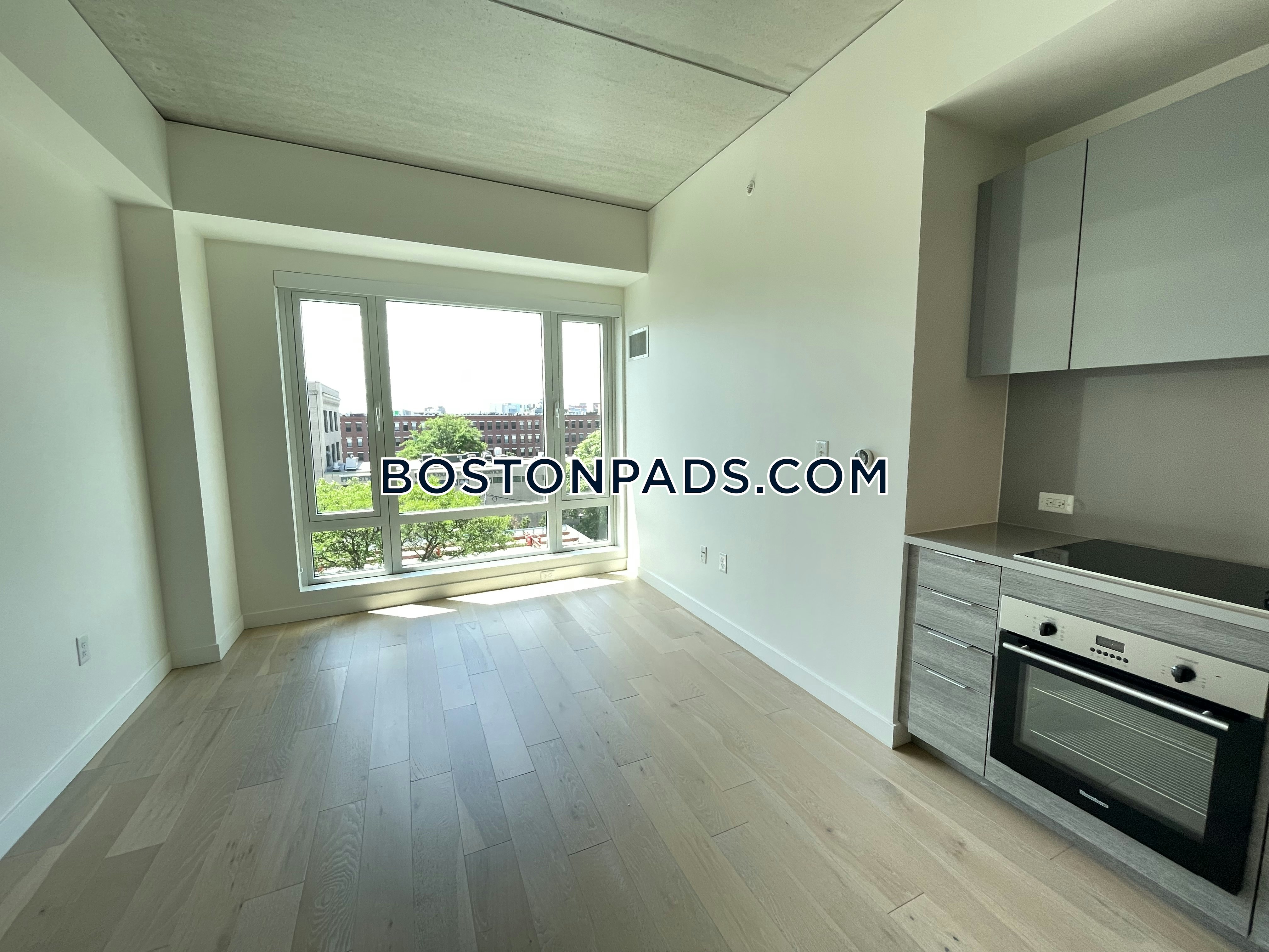 Troy Boston Apartments Photo 4