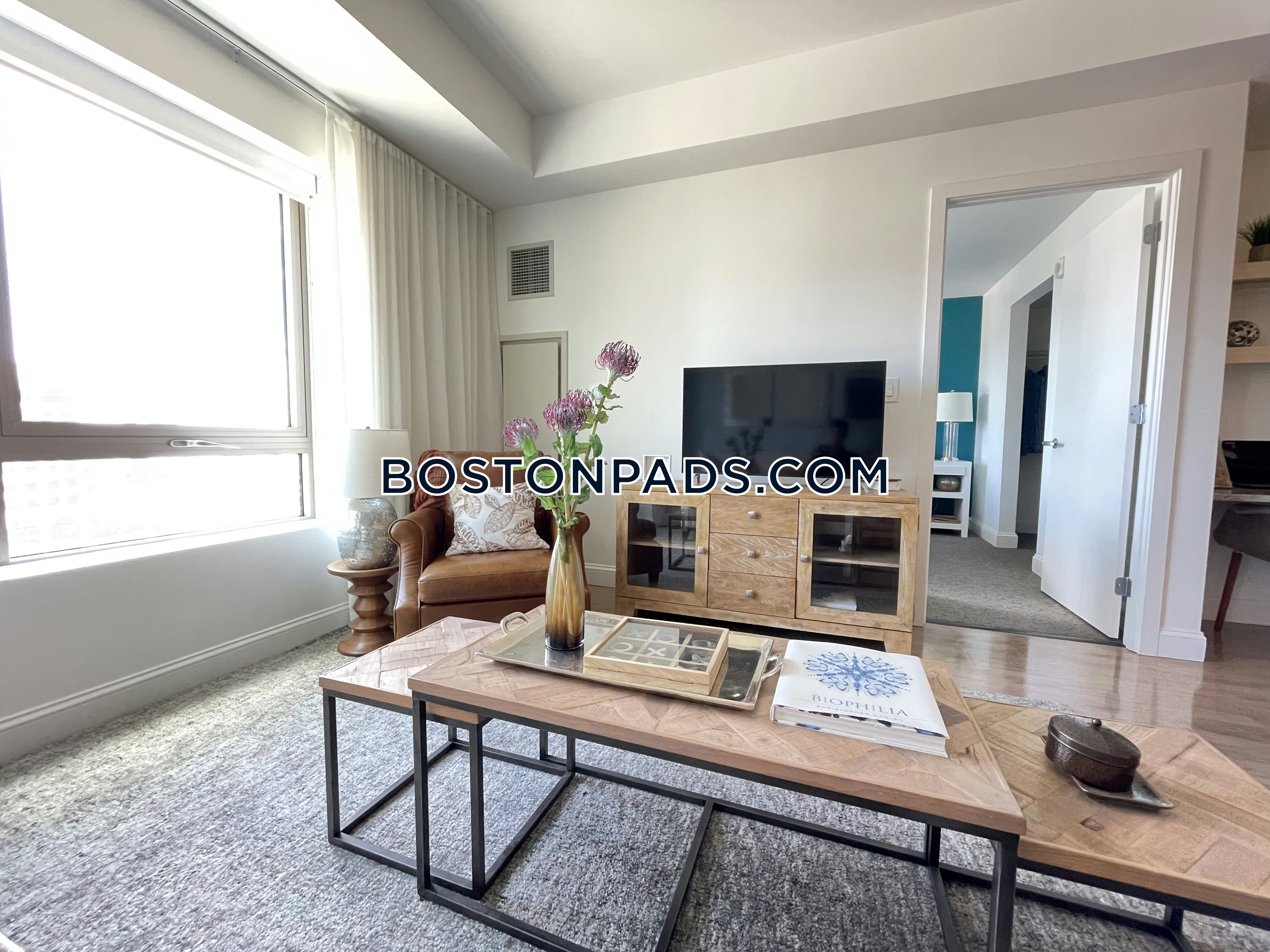 The Tower One Greenway Photo 13