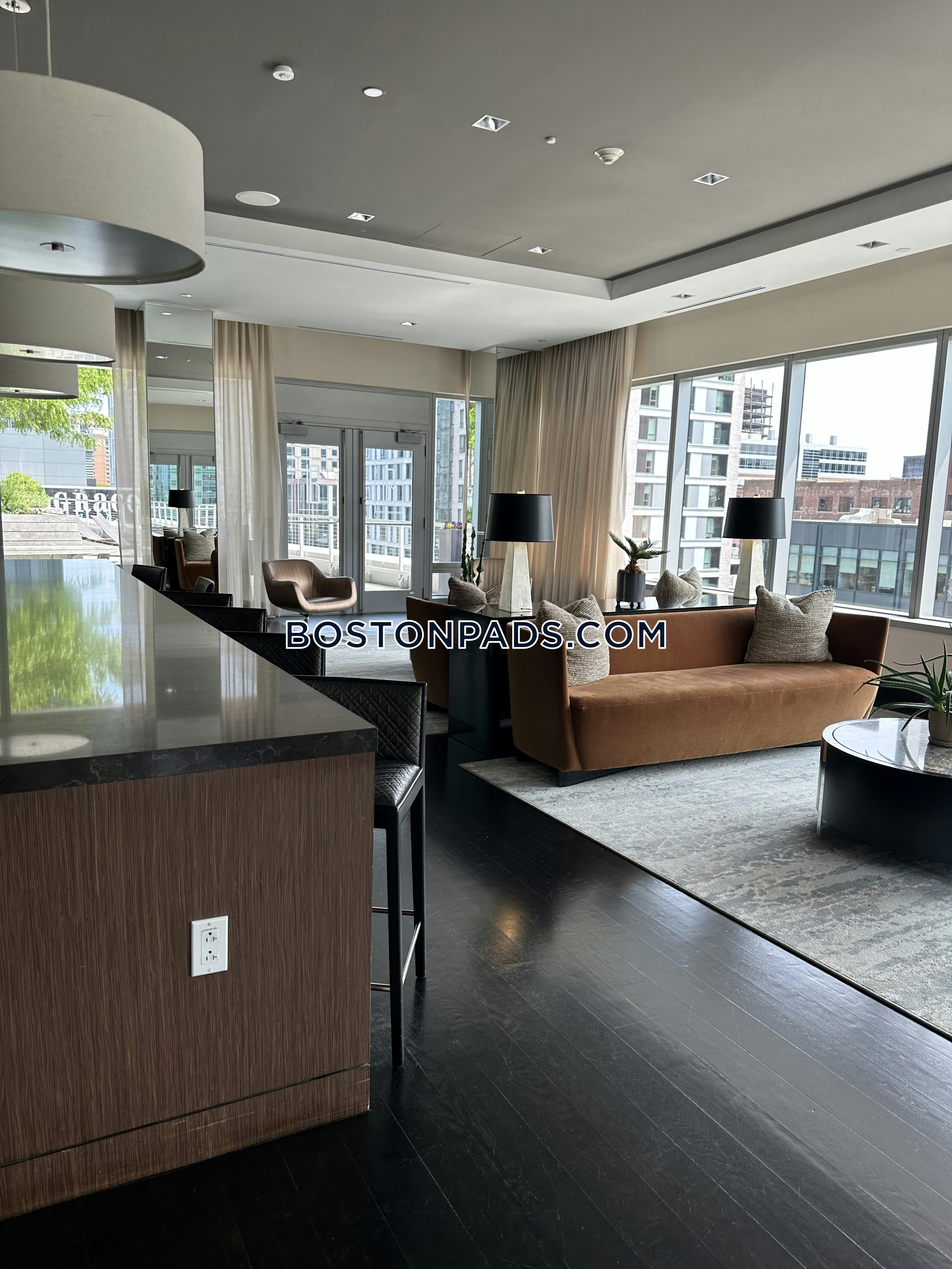 The Benjamin Photo 9