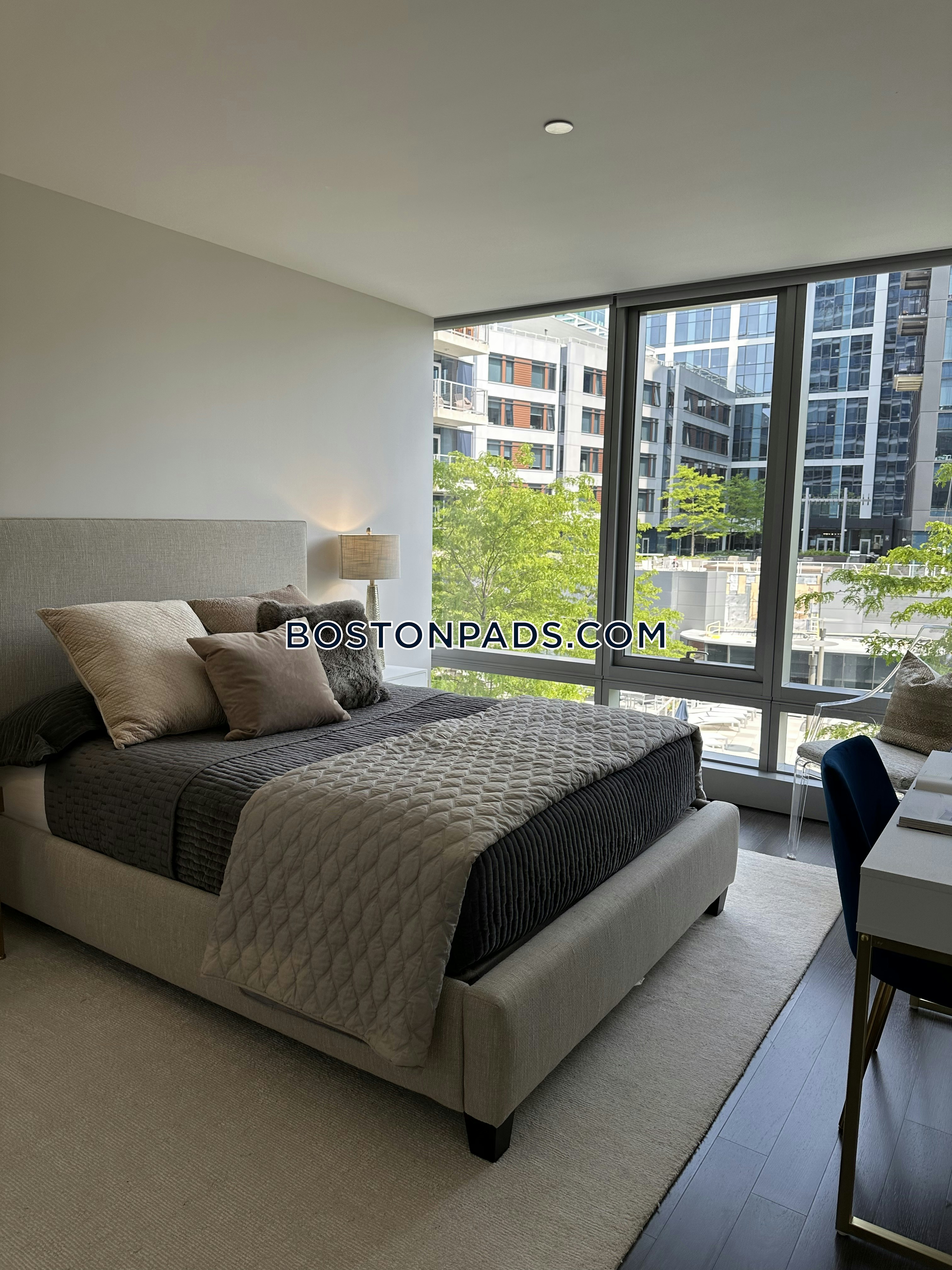 The Benjamin Photo 38