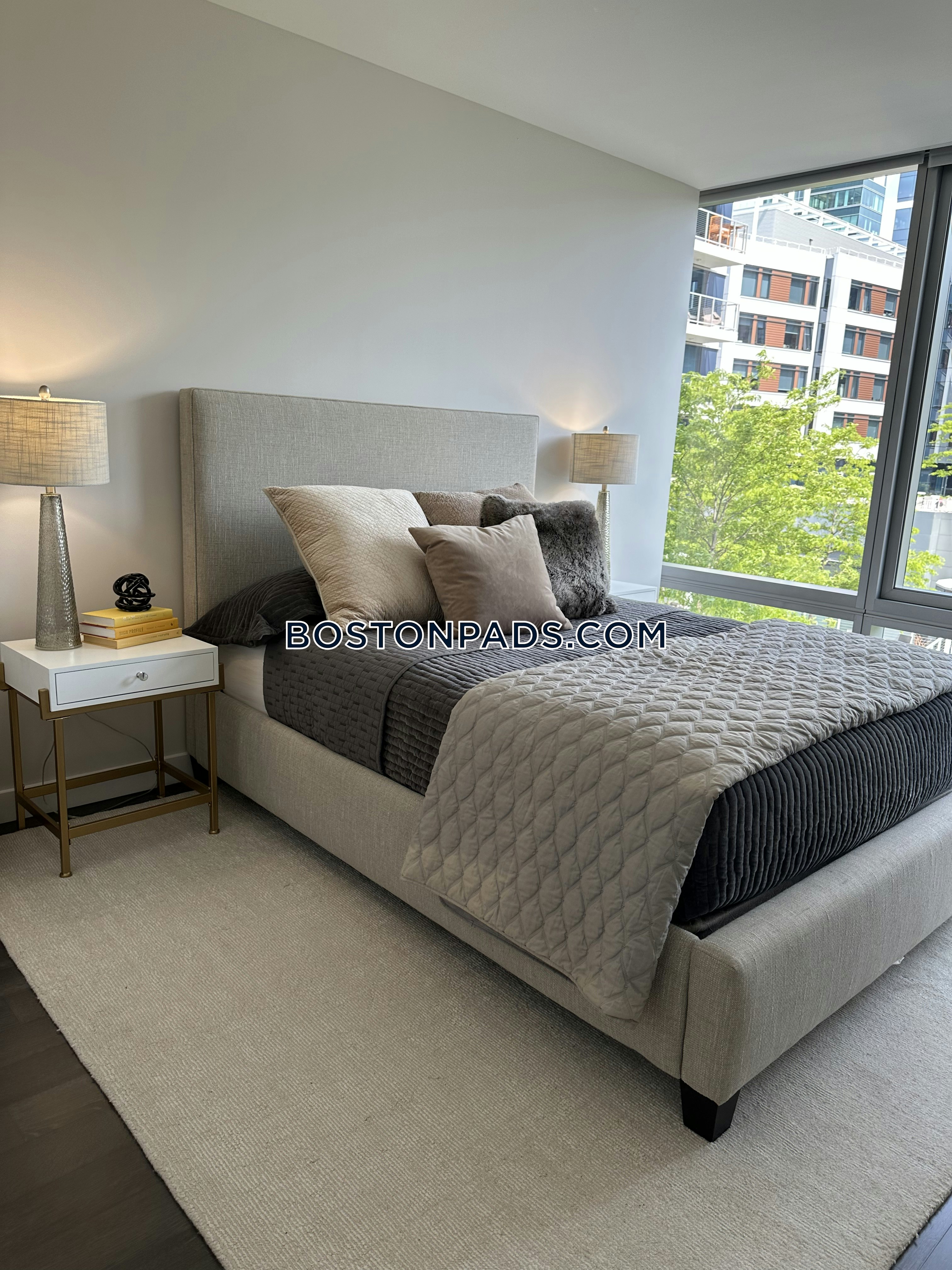 The Benjamin Photo 34