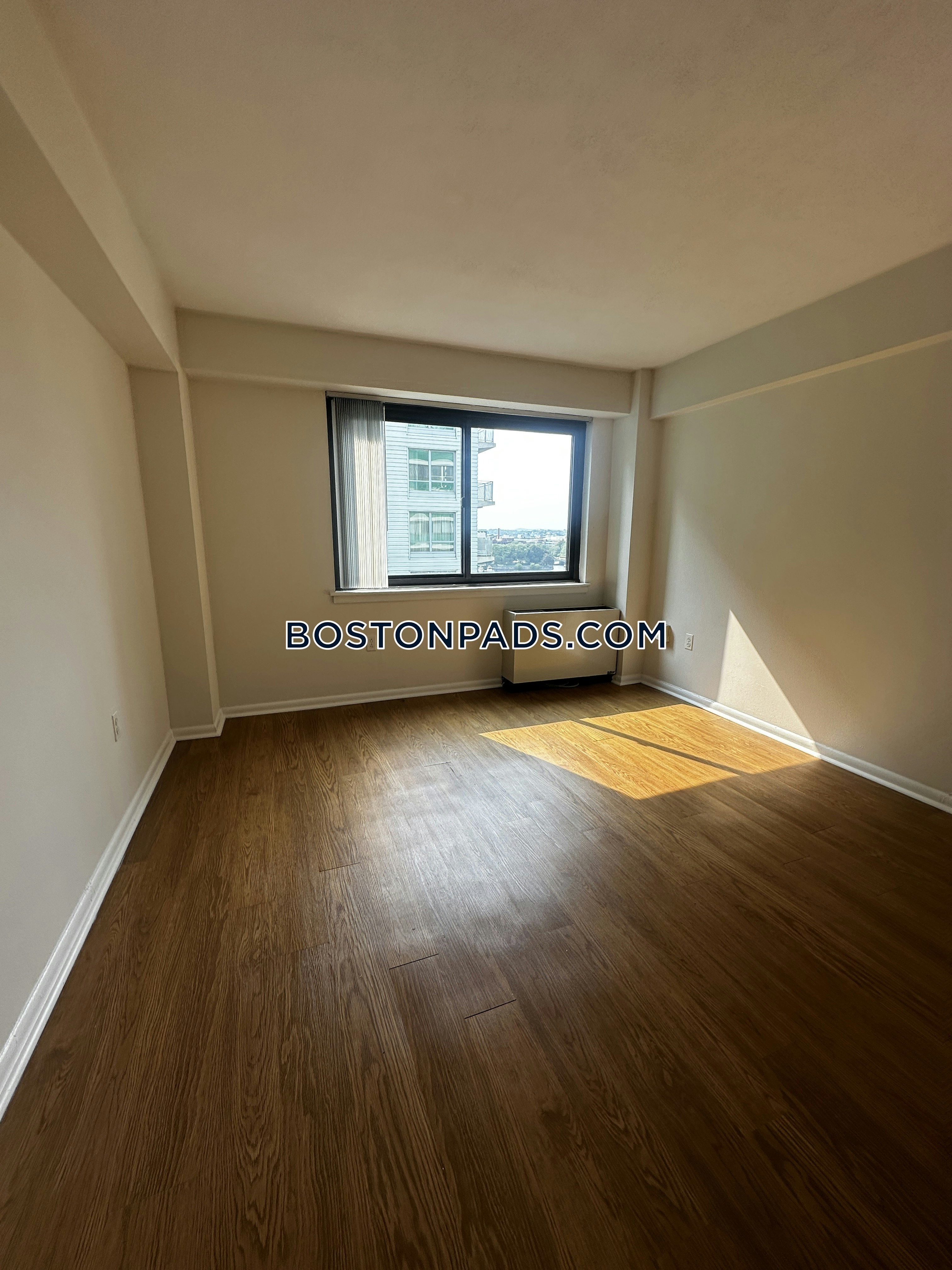 Emerson Place Apartments Photo 23