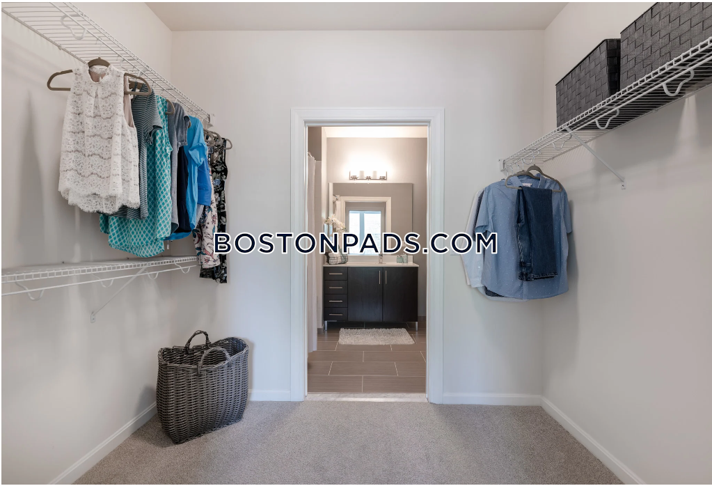 Watertown Mews Photo 11