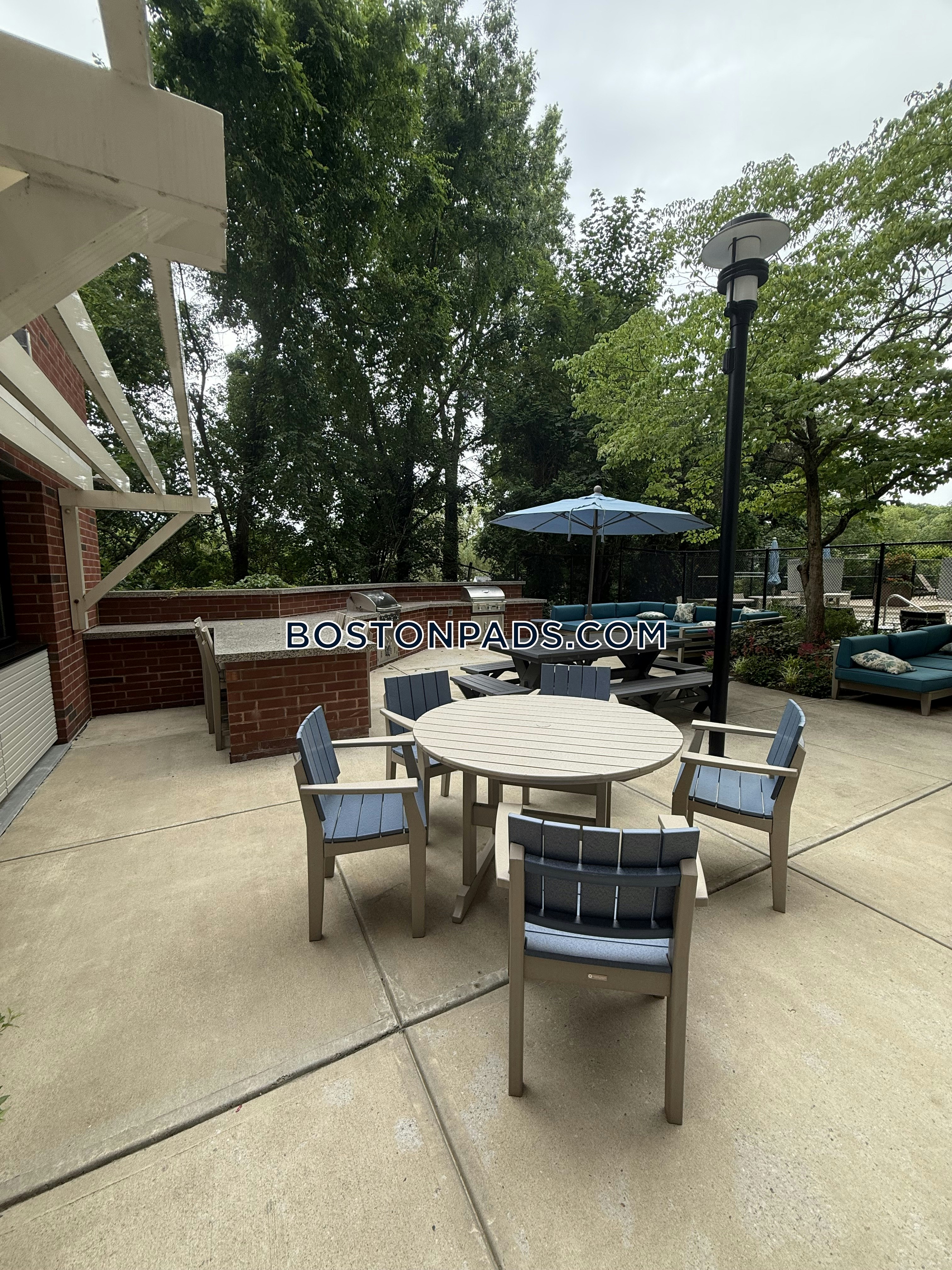 1443 Beacon Photo 154