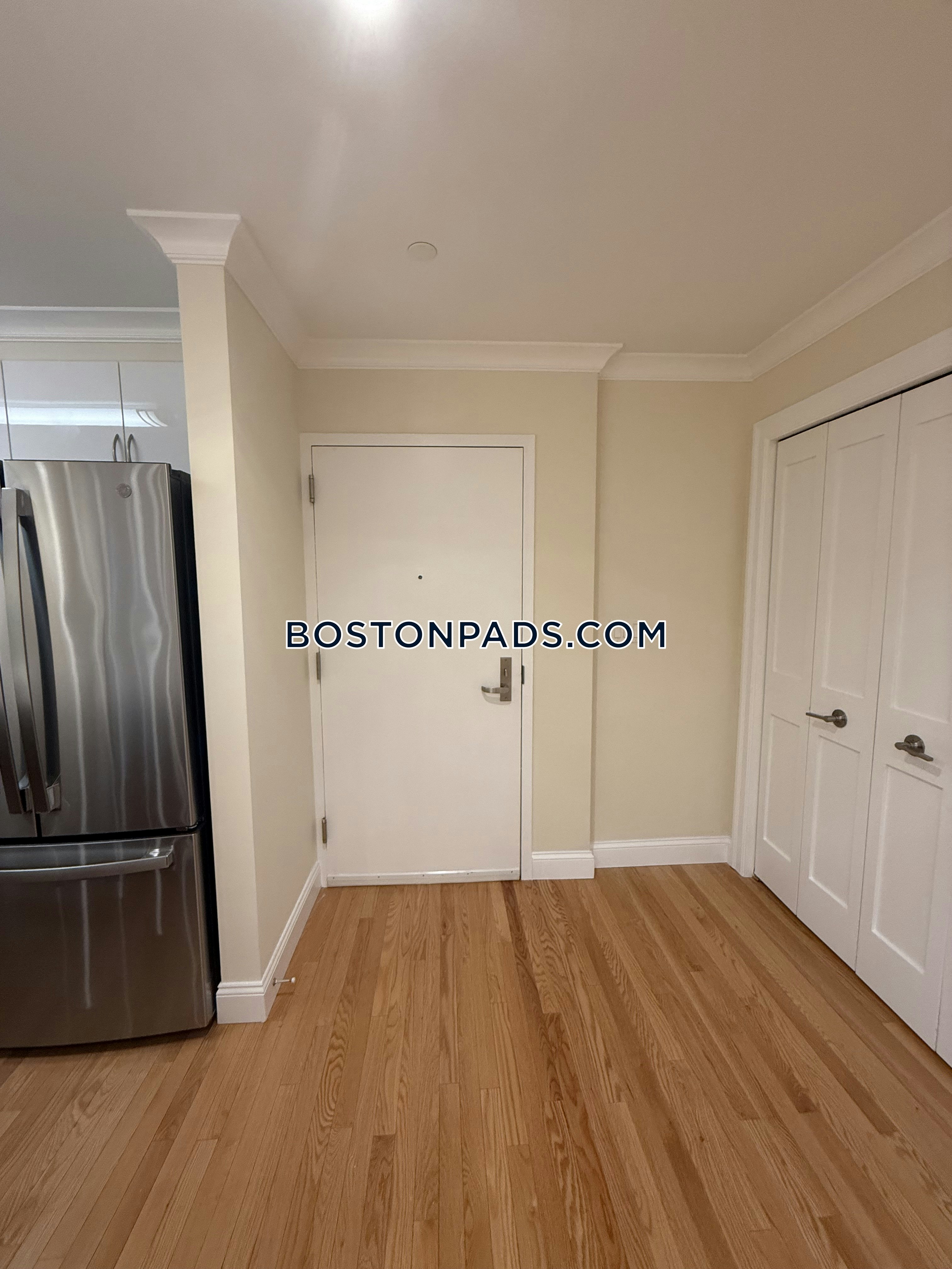 1443 Beacon Photo 92