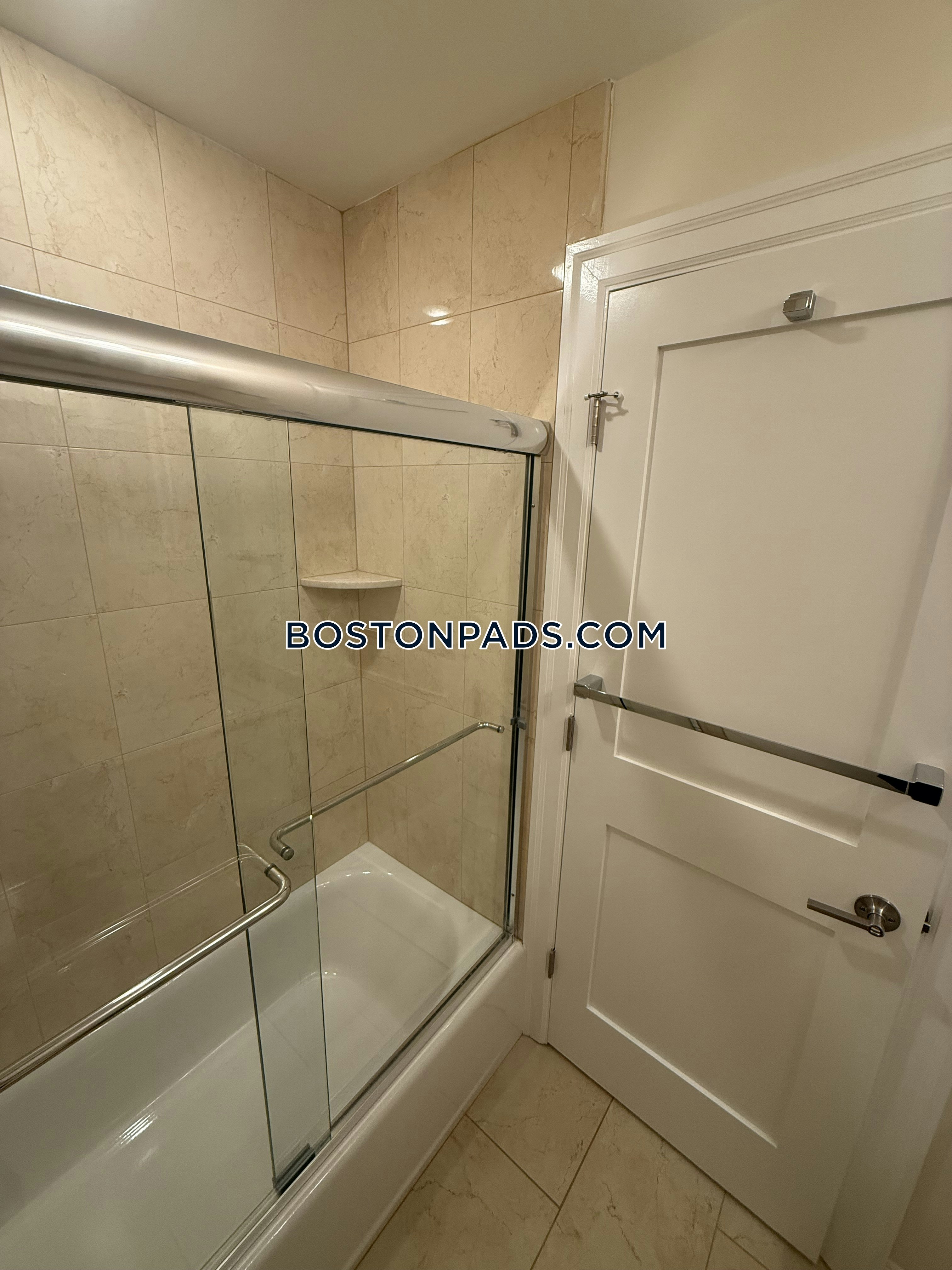 1443 Beacon Photo 174