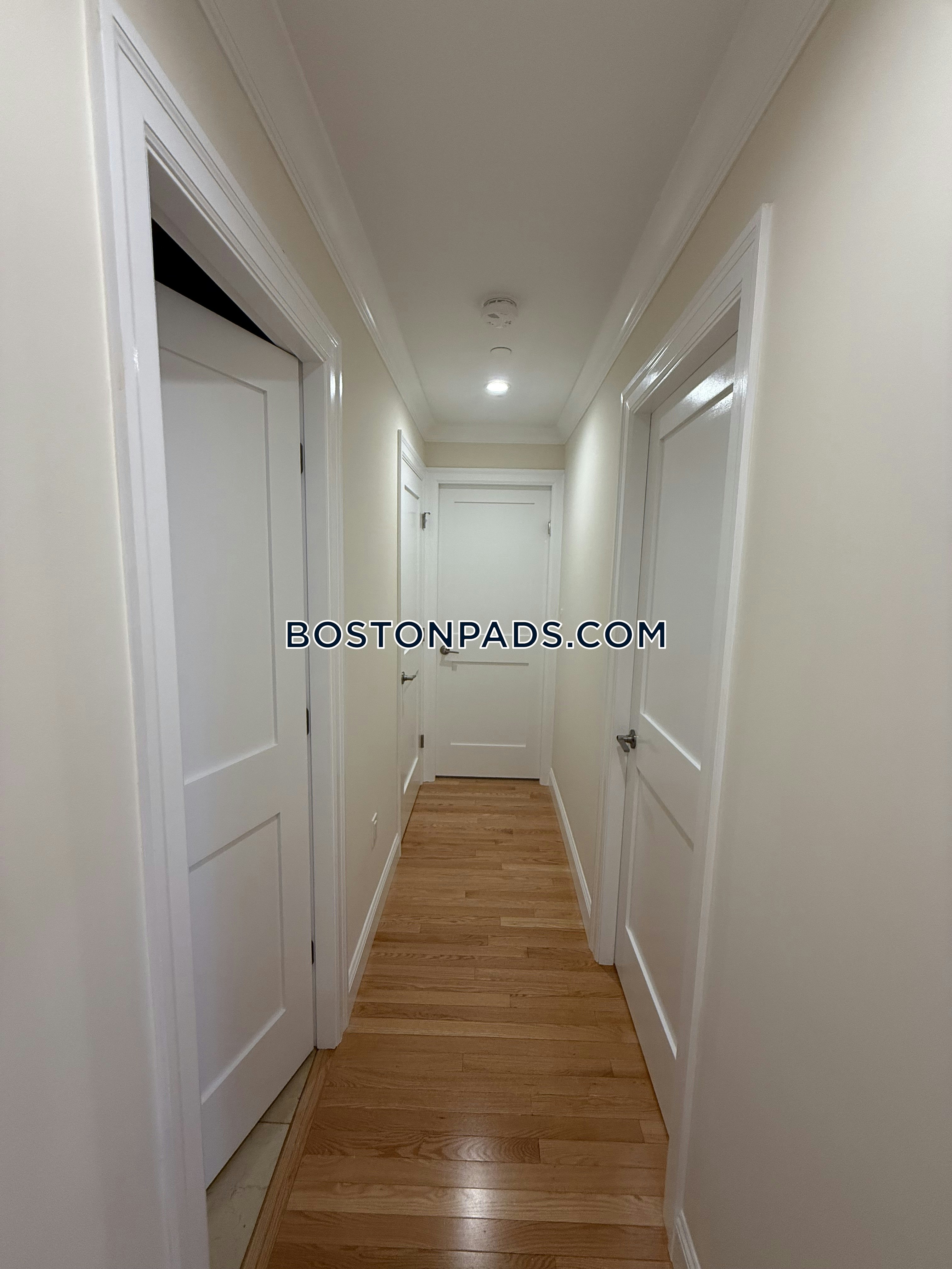 1443 Beacon Photo 165