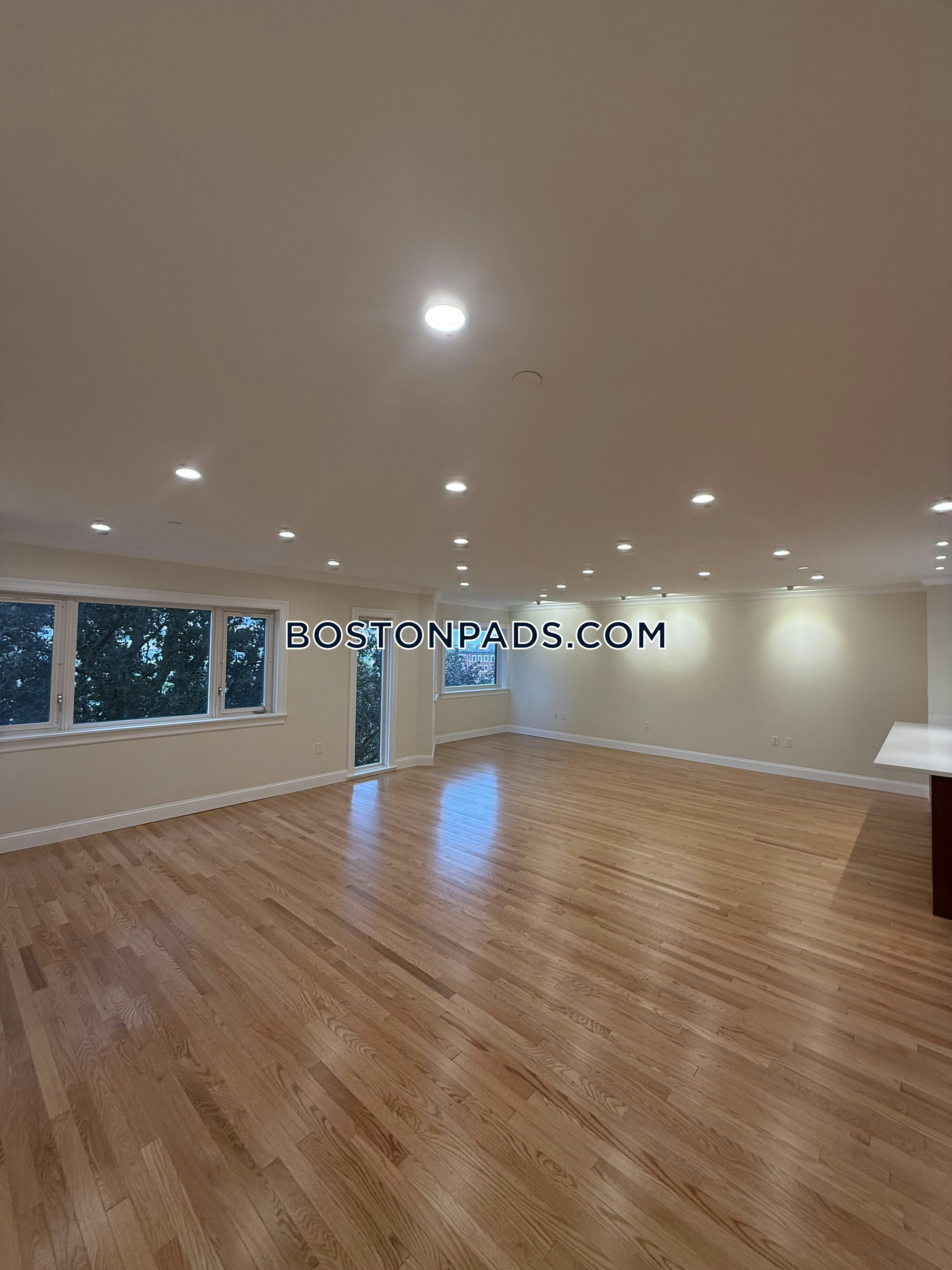 1443 Beacon Photo 75