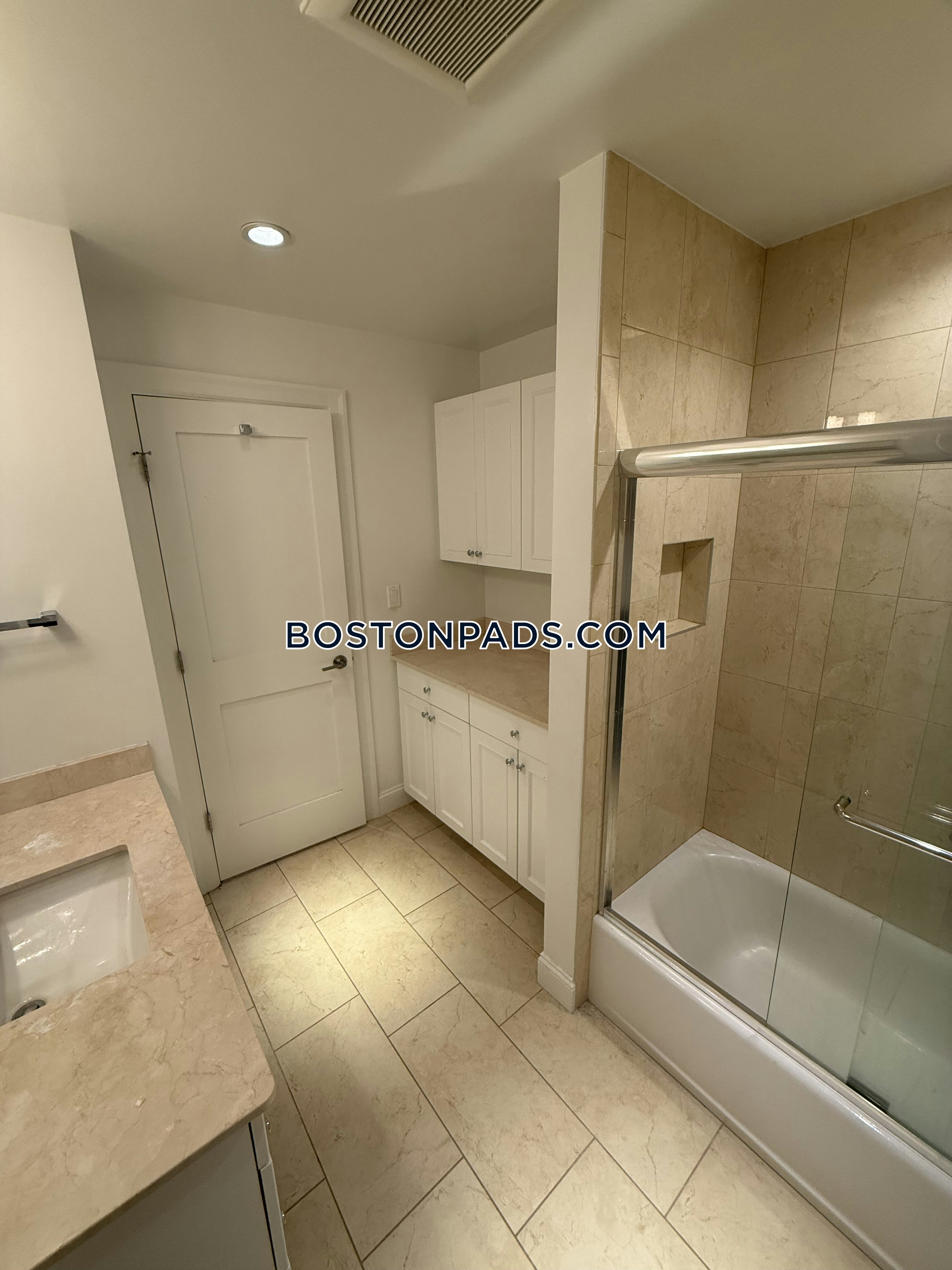 1443 Beacon Photo 86