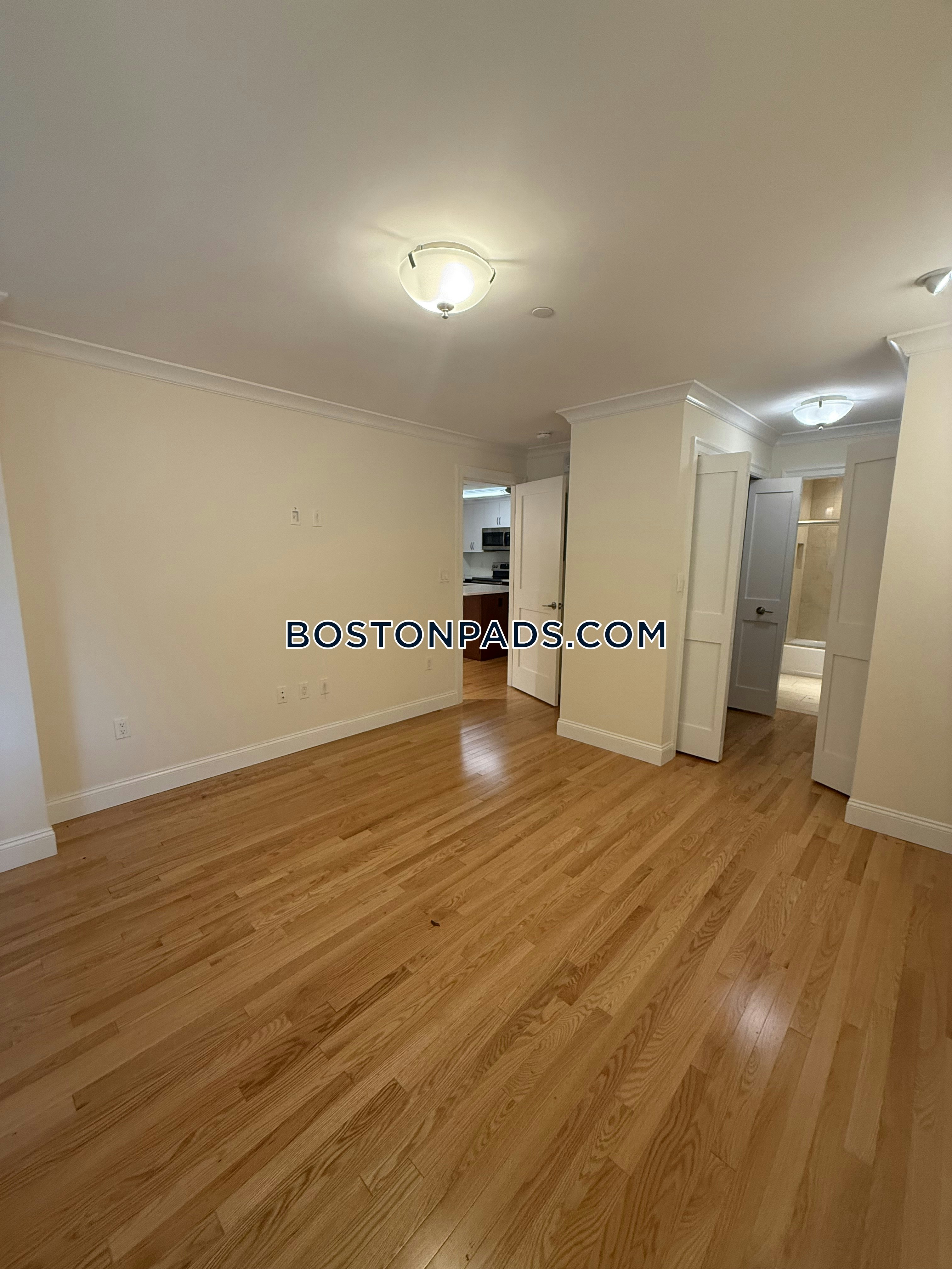 1443 Beacon Photo 80