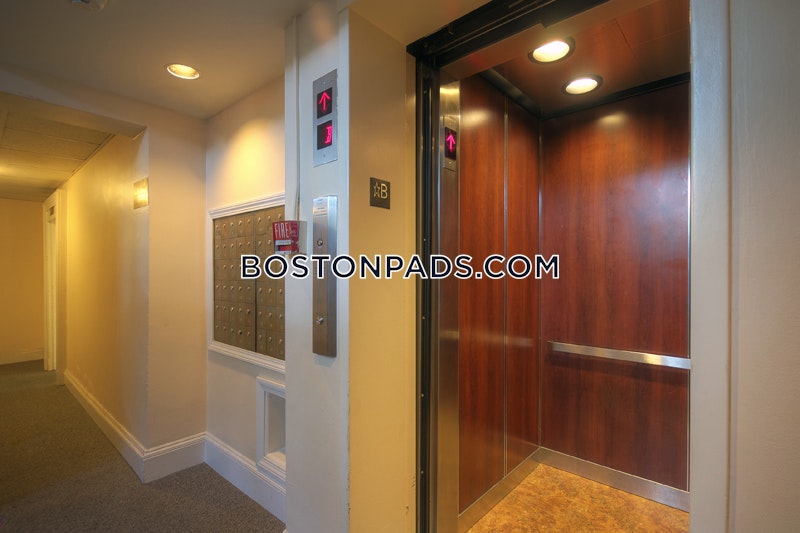 Princeton on Beacon St. Photo 48