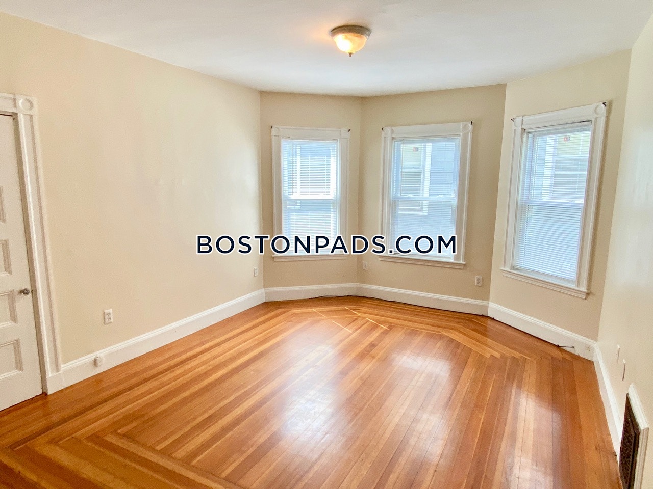 Courtyard Princeton Place Photo 22