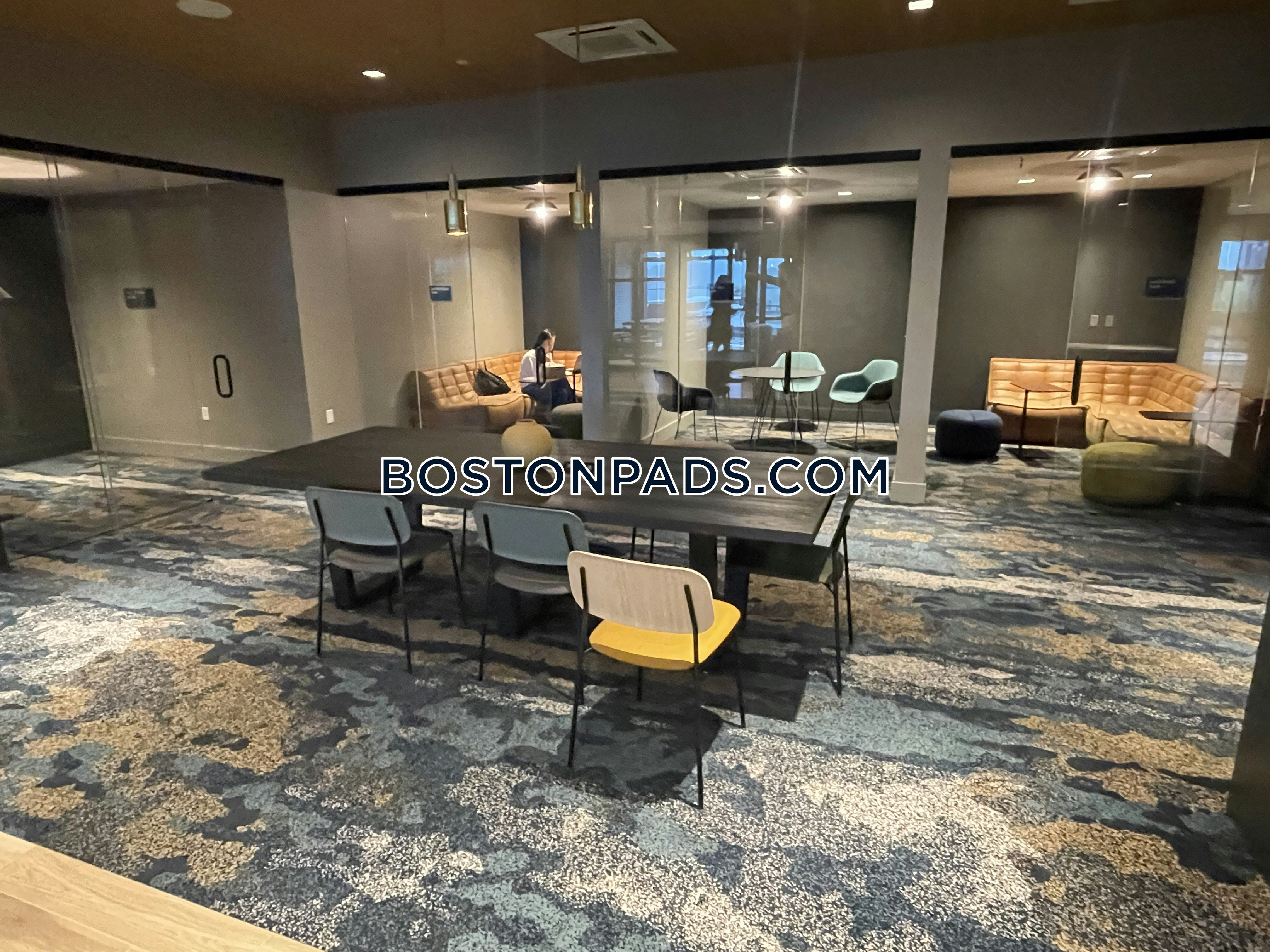 Blvd & bond Photo 38