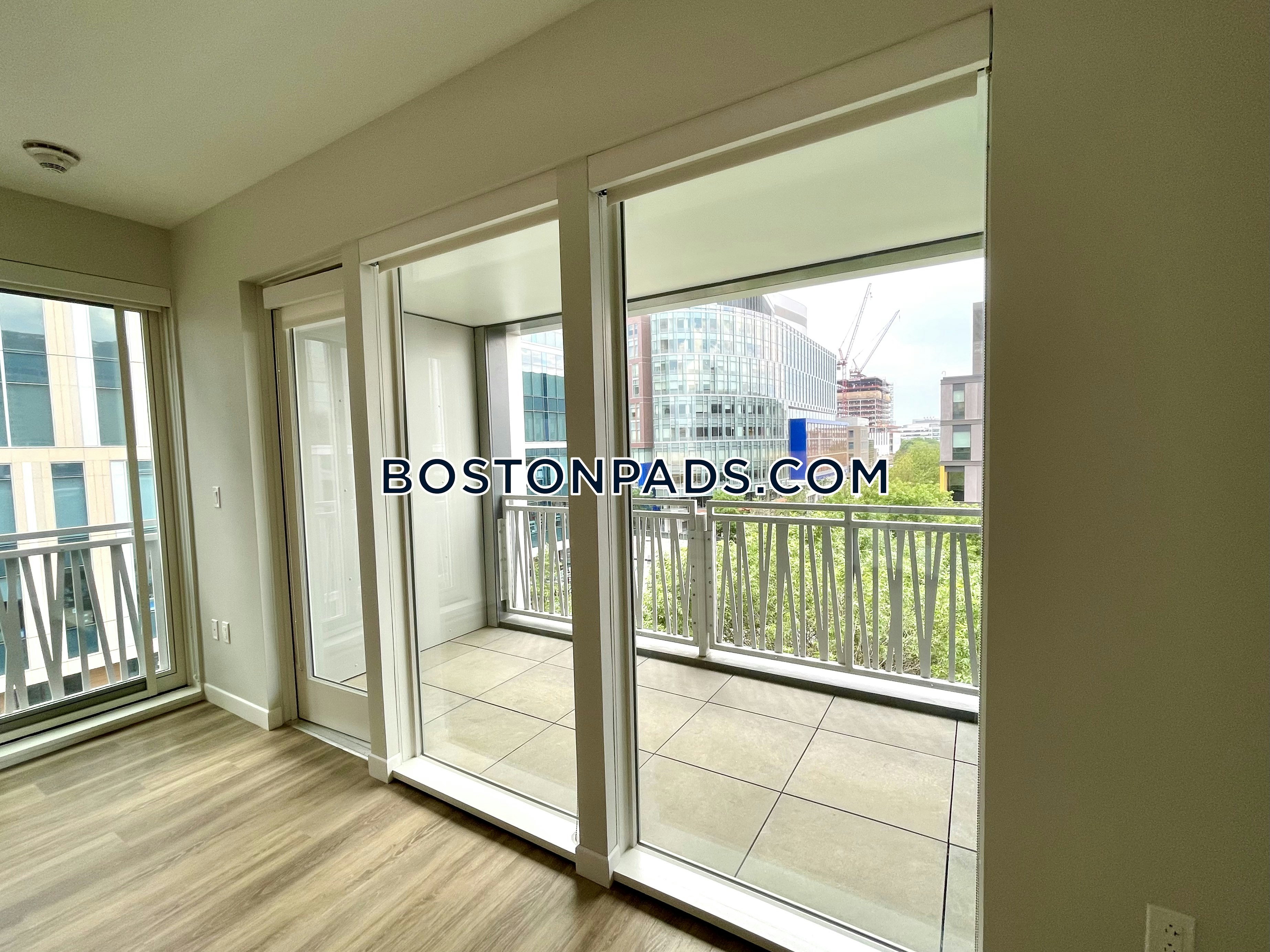 Prism Apartments Photo 3