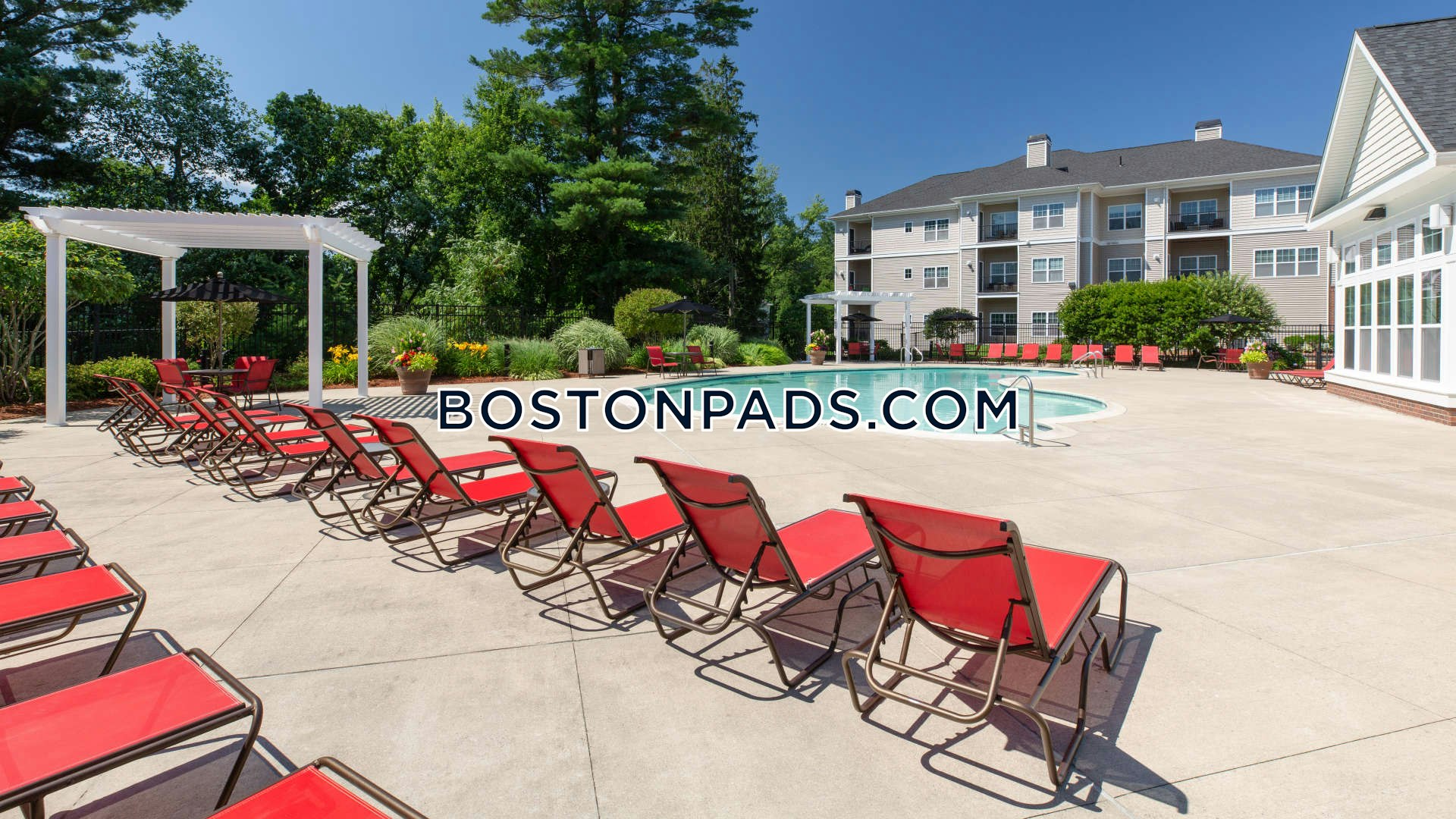 Edgewood Apartments Photo 3