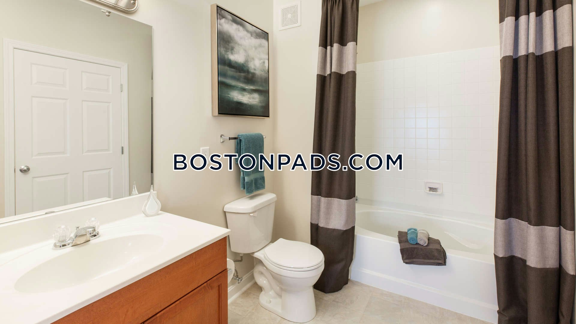 Edgewood Apartments Photo 17