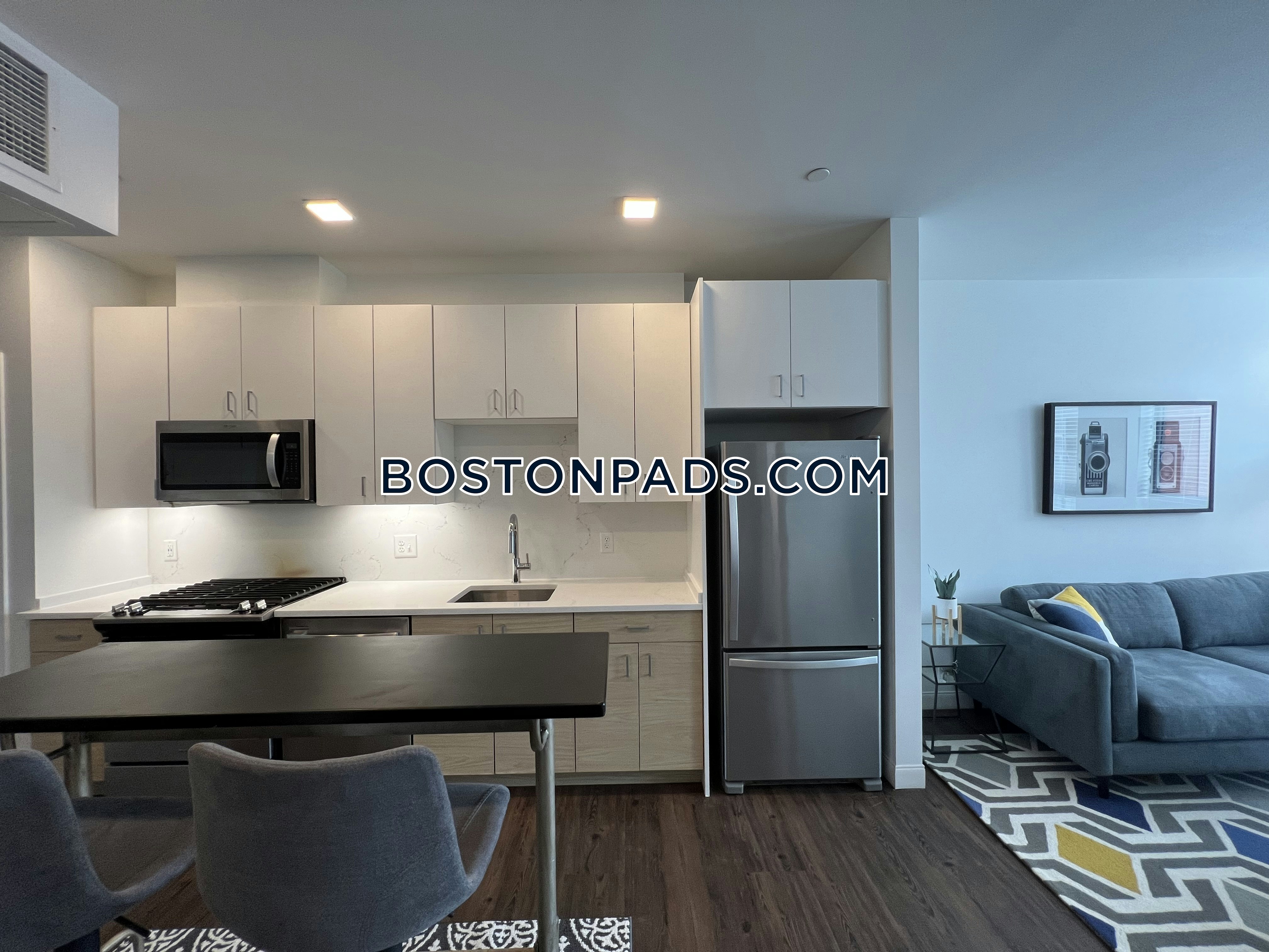 Trio Newton Photo 89