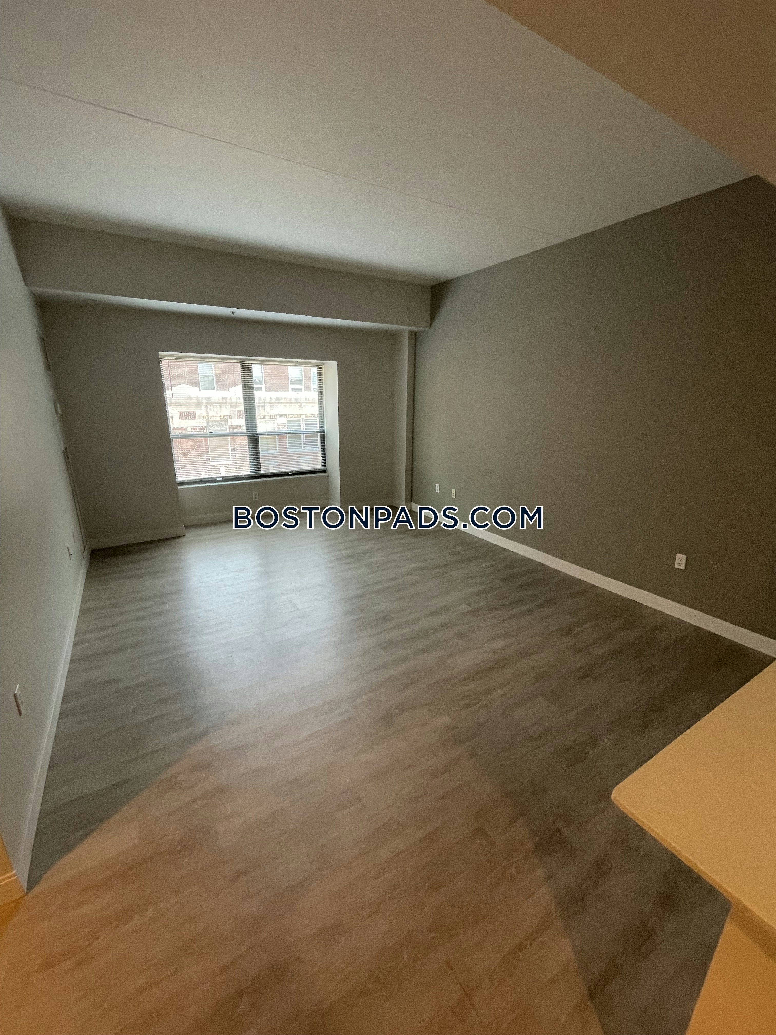 James and Harrison Court Photo 88