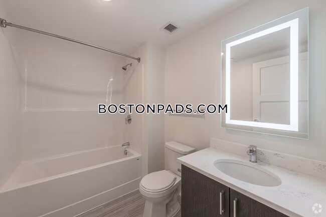 Nova Quincy Photo 11