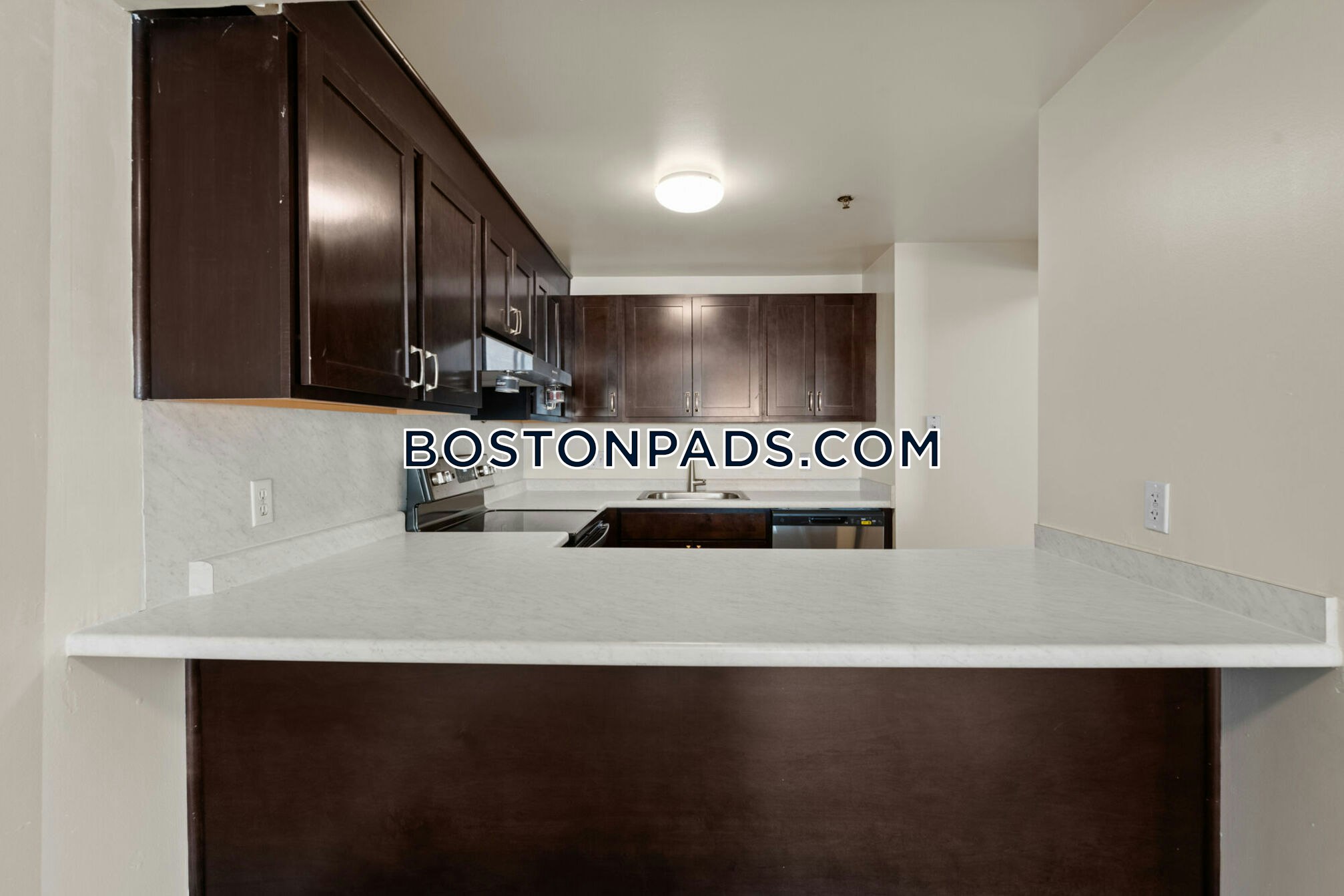 Mission Main Apartments Photo 26