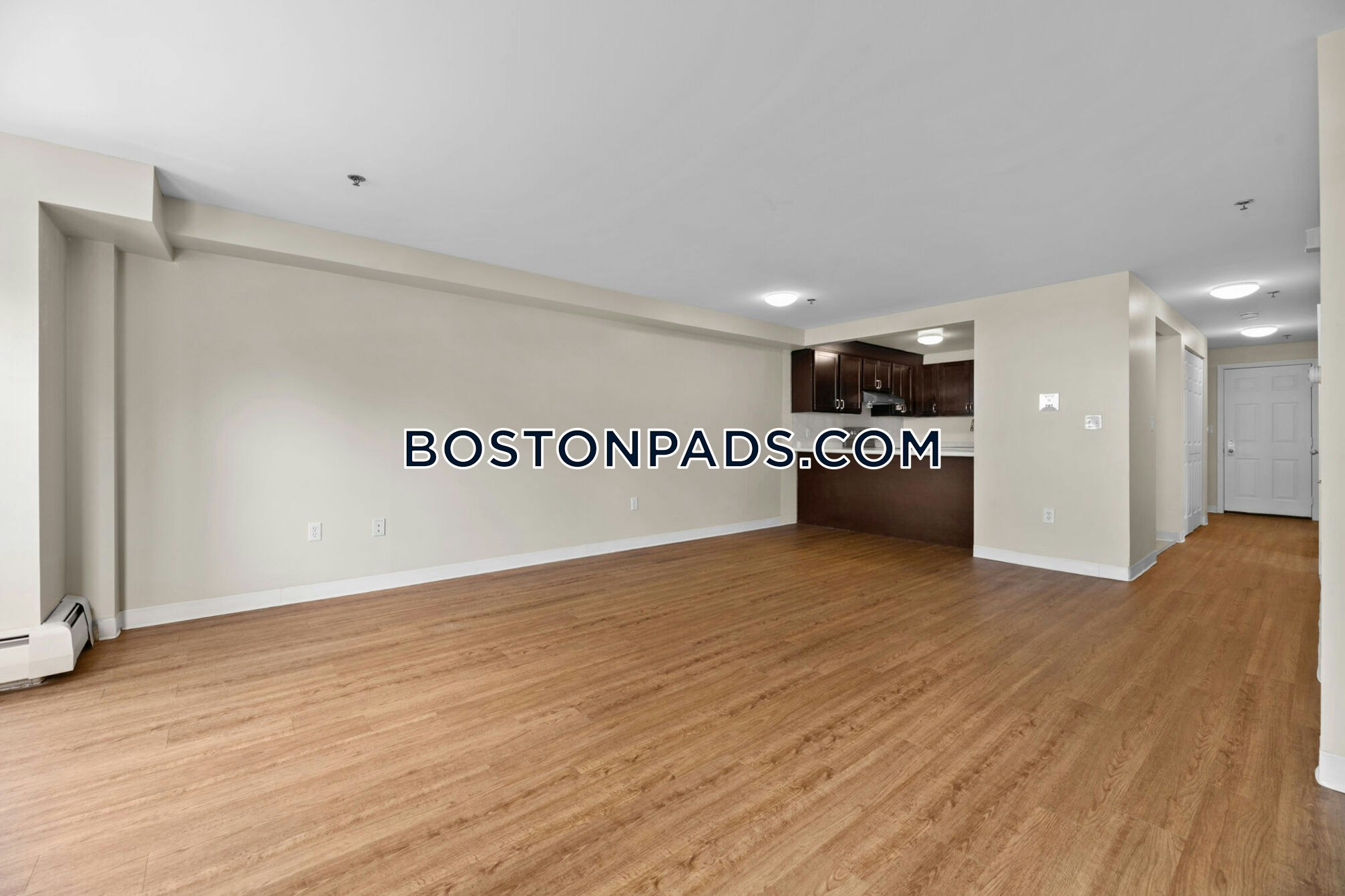 Mission Main Apartments Photo 13