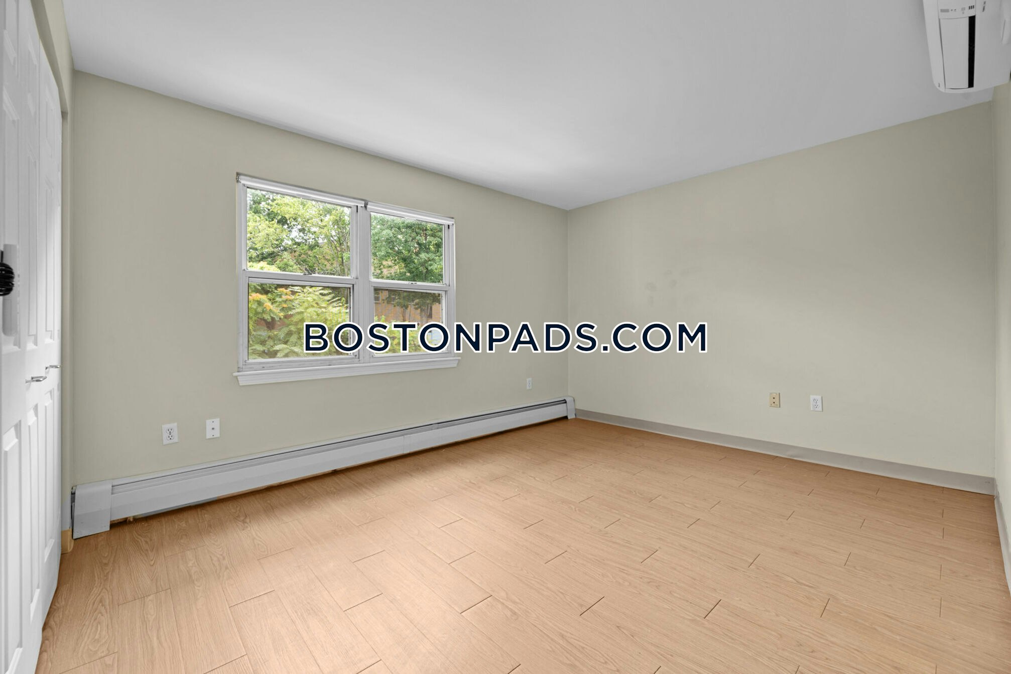 Mission Main Apartments Photo 6