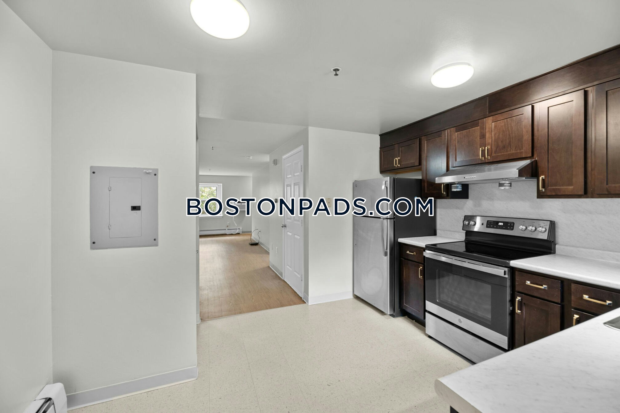 Mission Main Apartments Photo 27