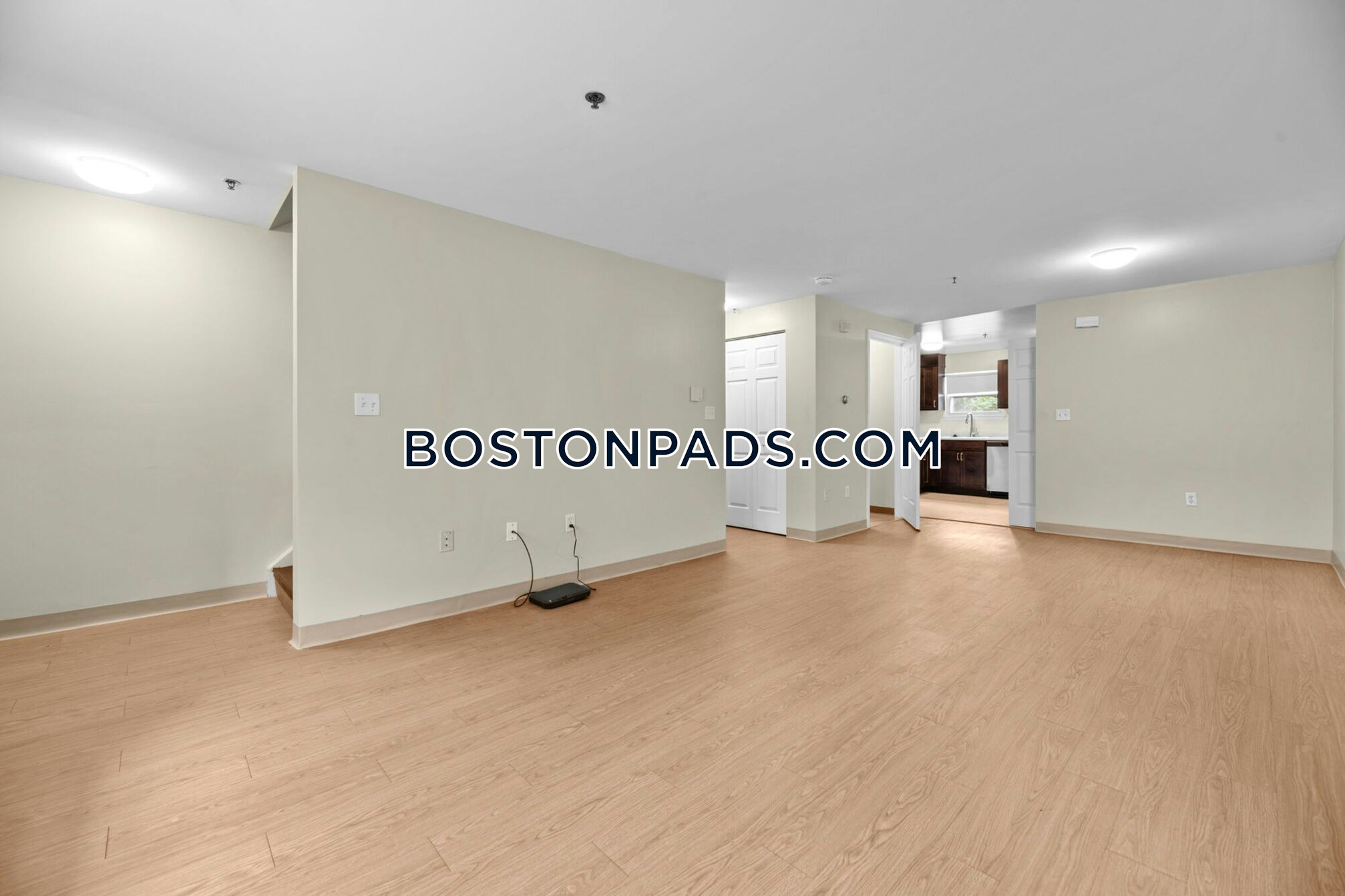 Mission Main Apartments Photo 39