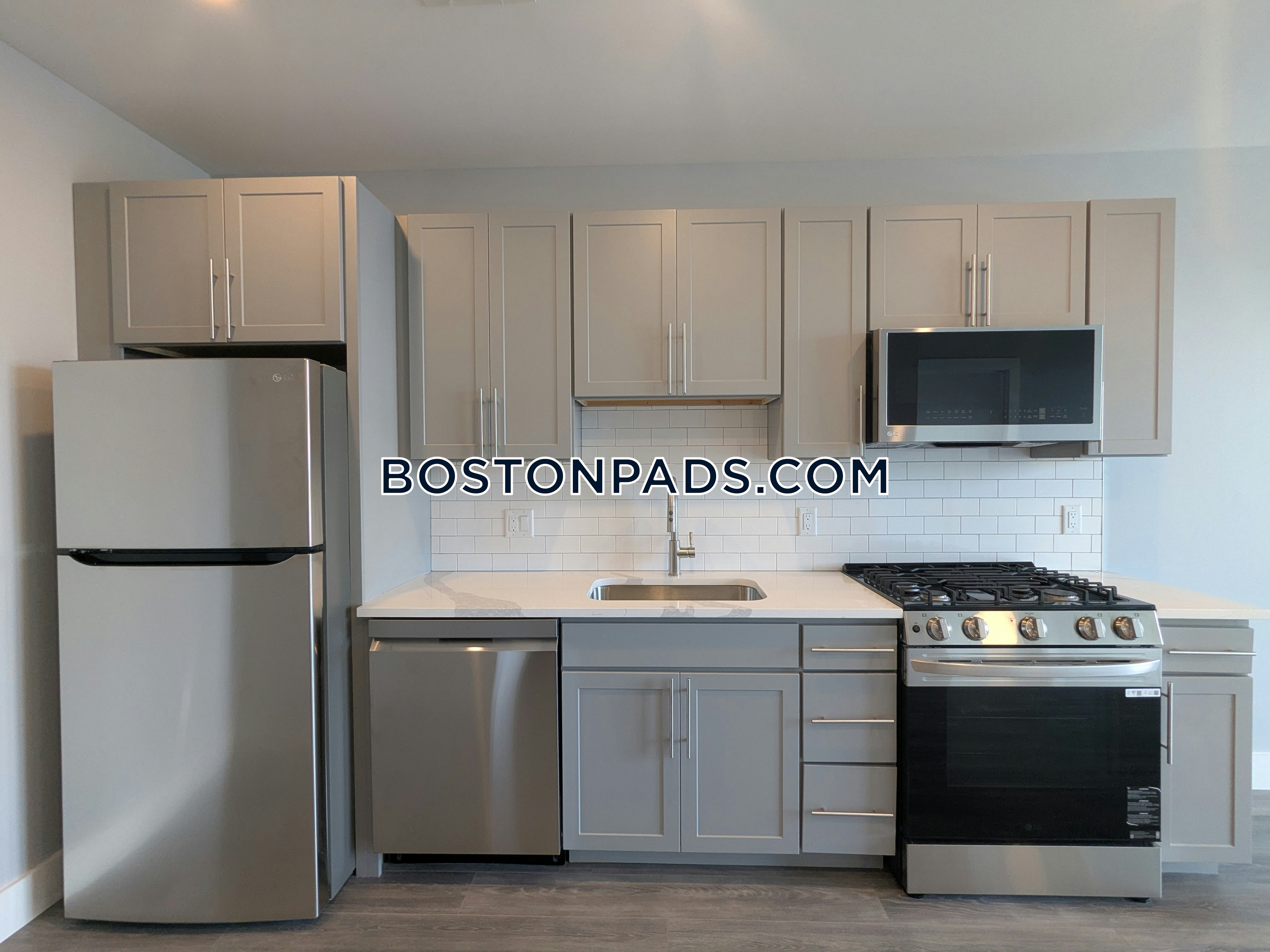 365 Western Ave. Photo 53