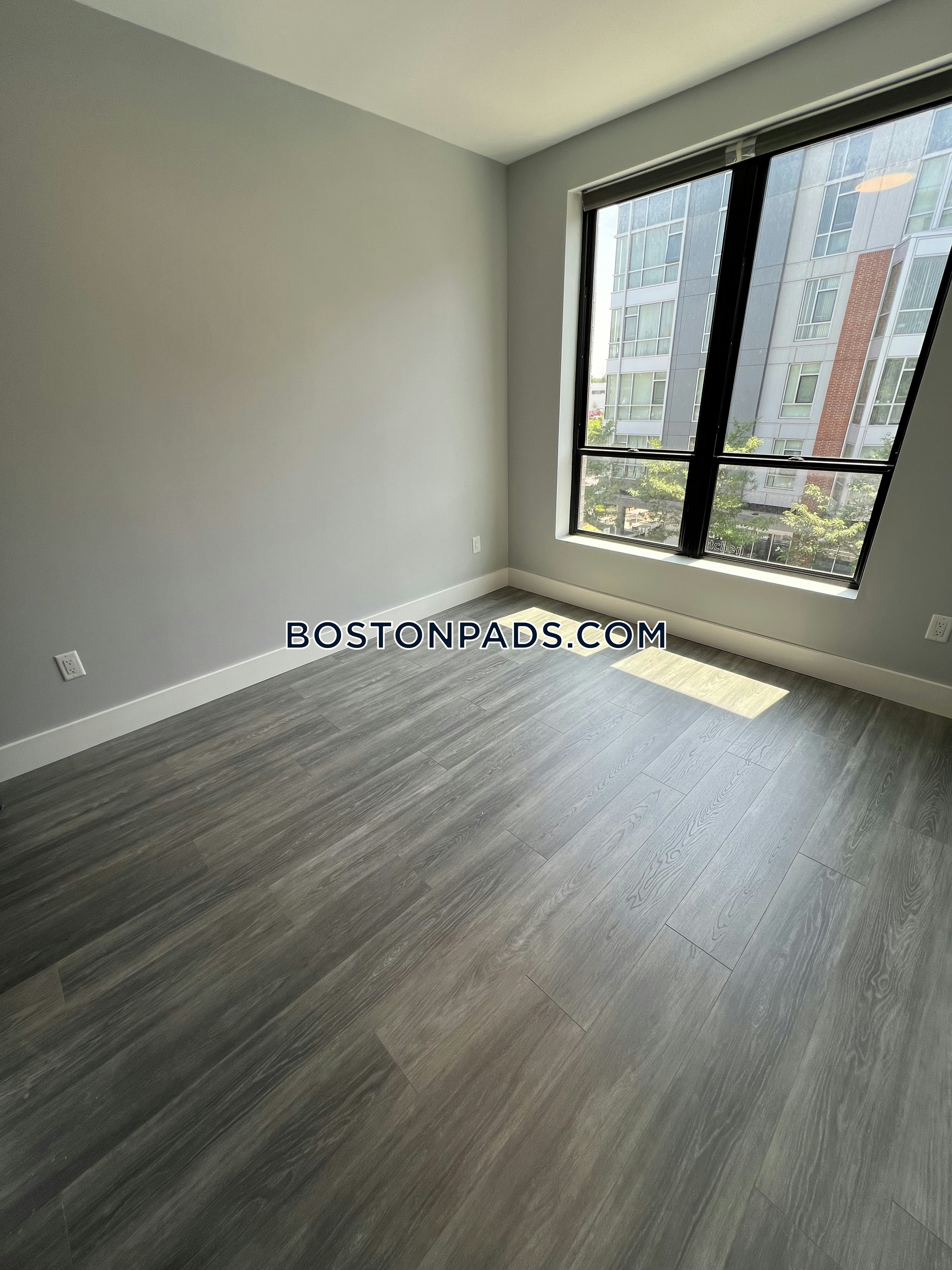 365 Western Ave. Photo 124