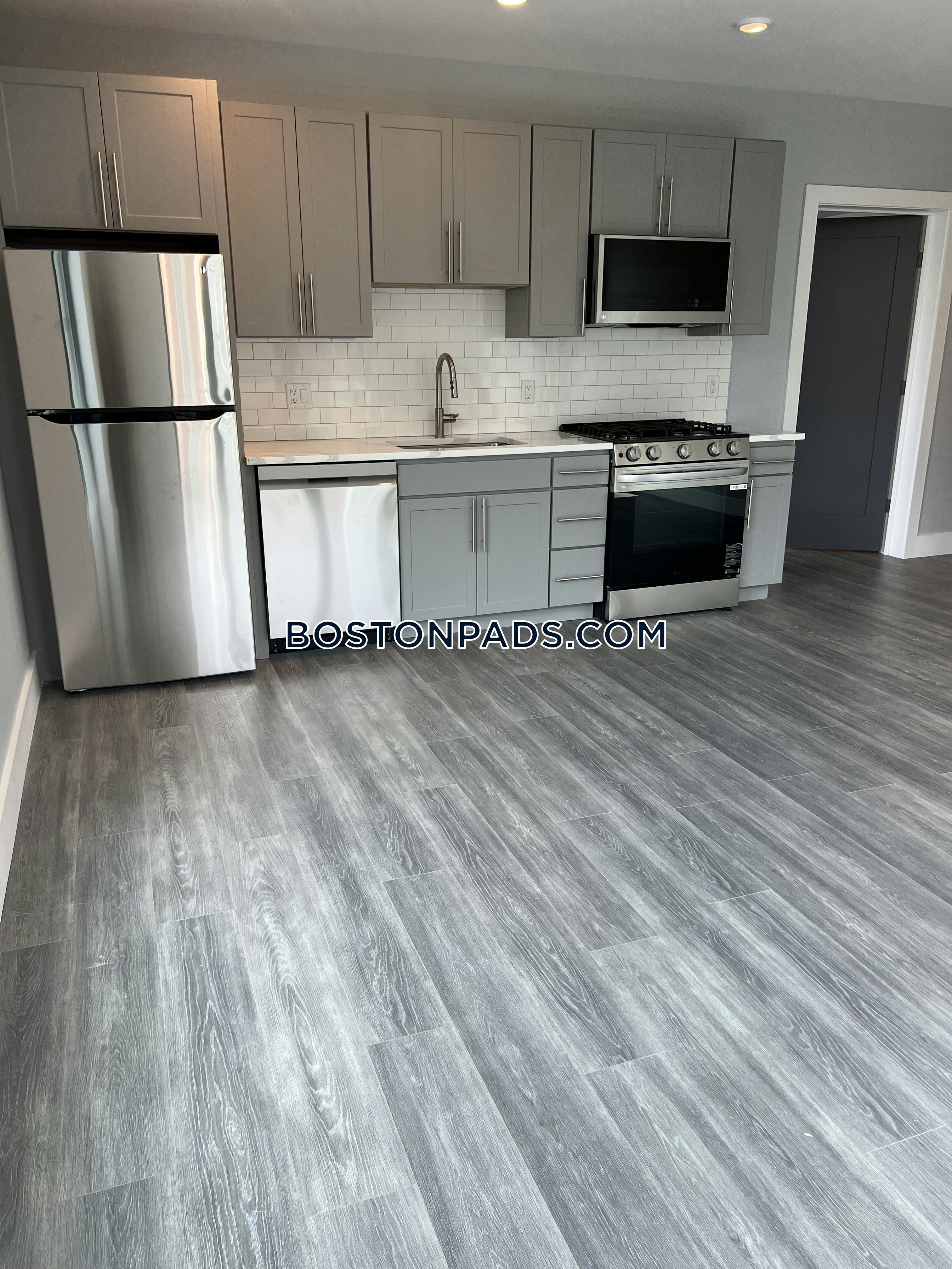 365 Western Ave. Photo 174