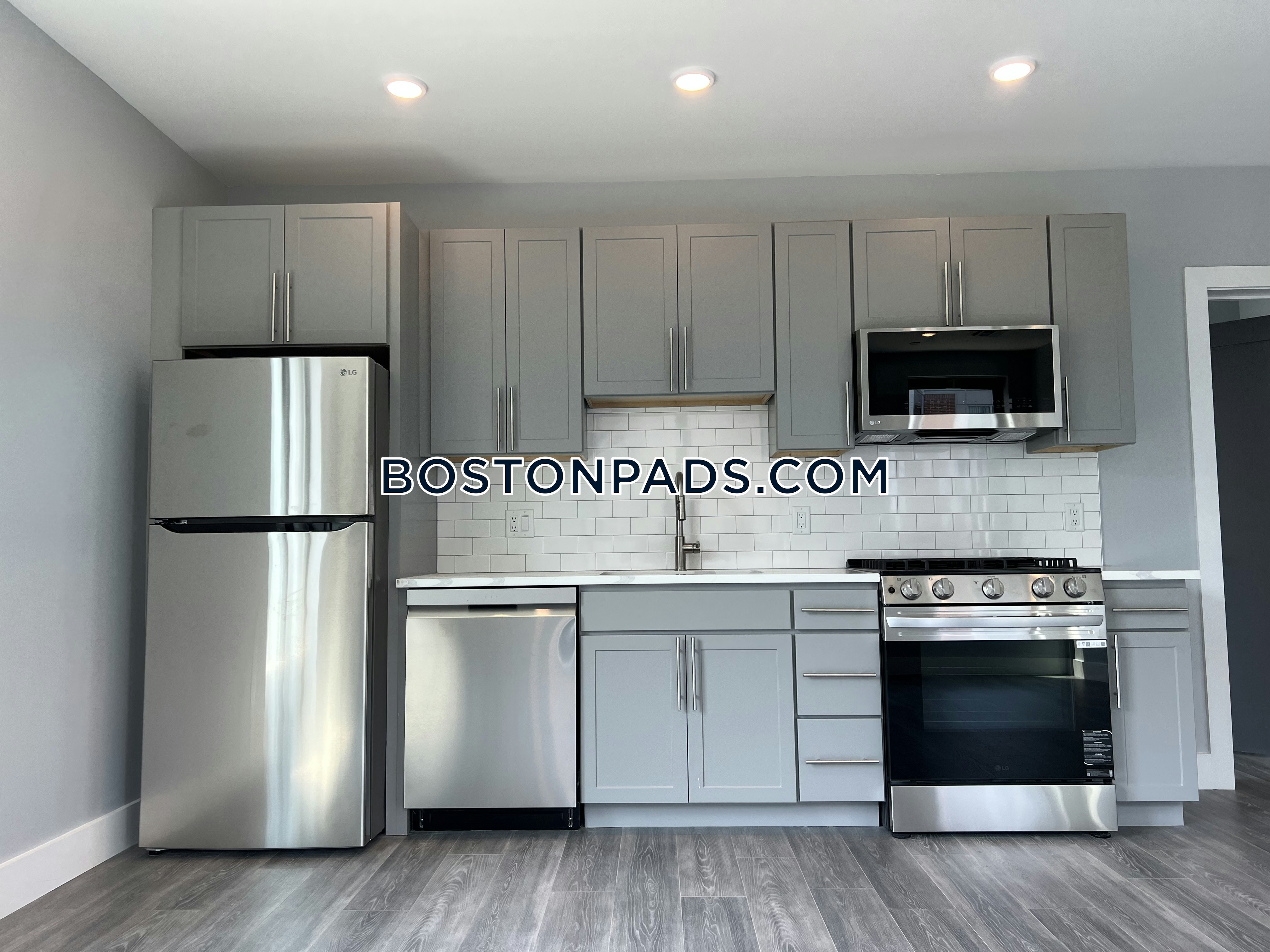 365 Western Ave. Photo 64