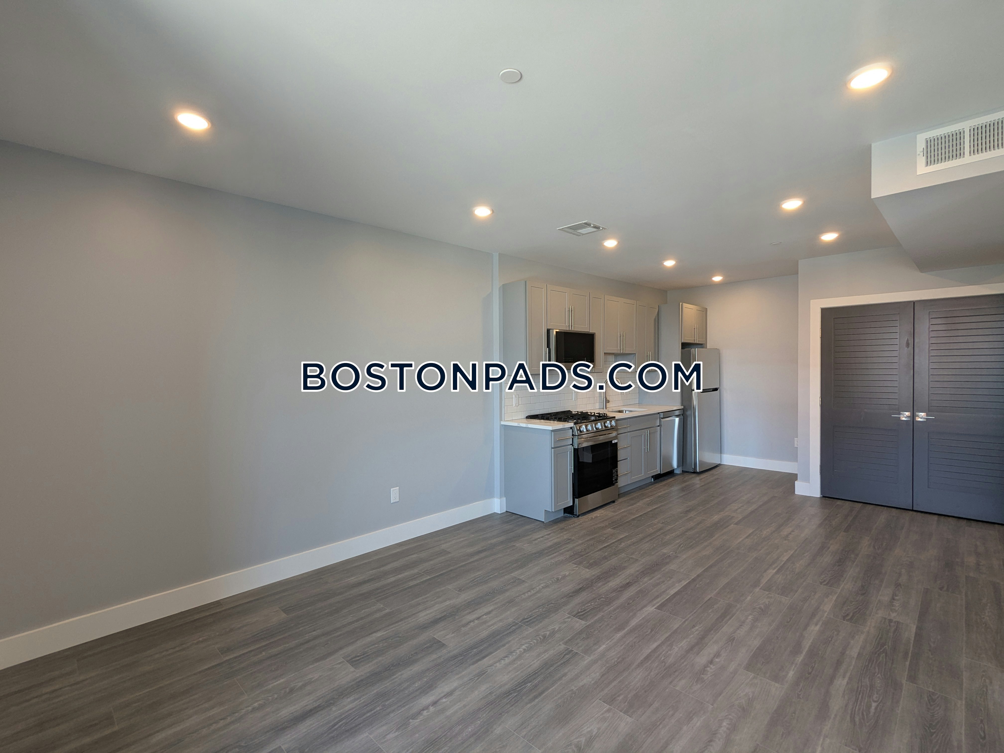 365 Western Ave. Photo 16