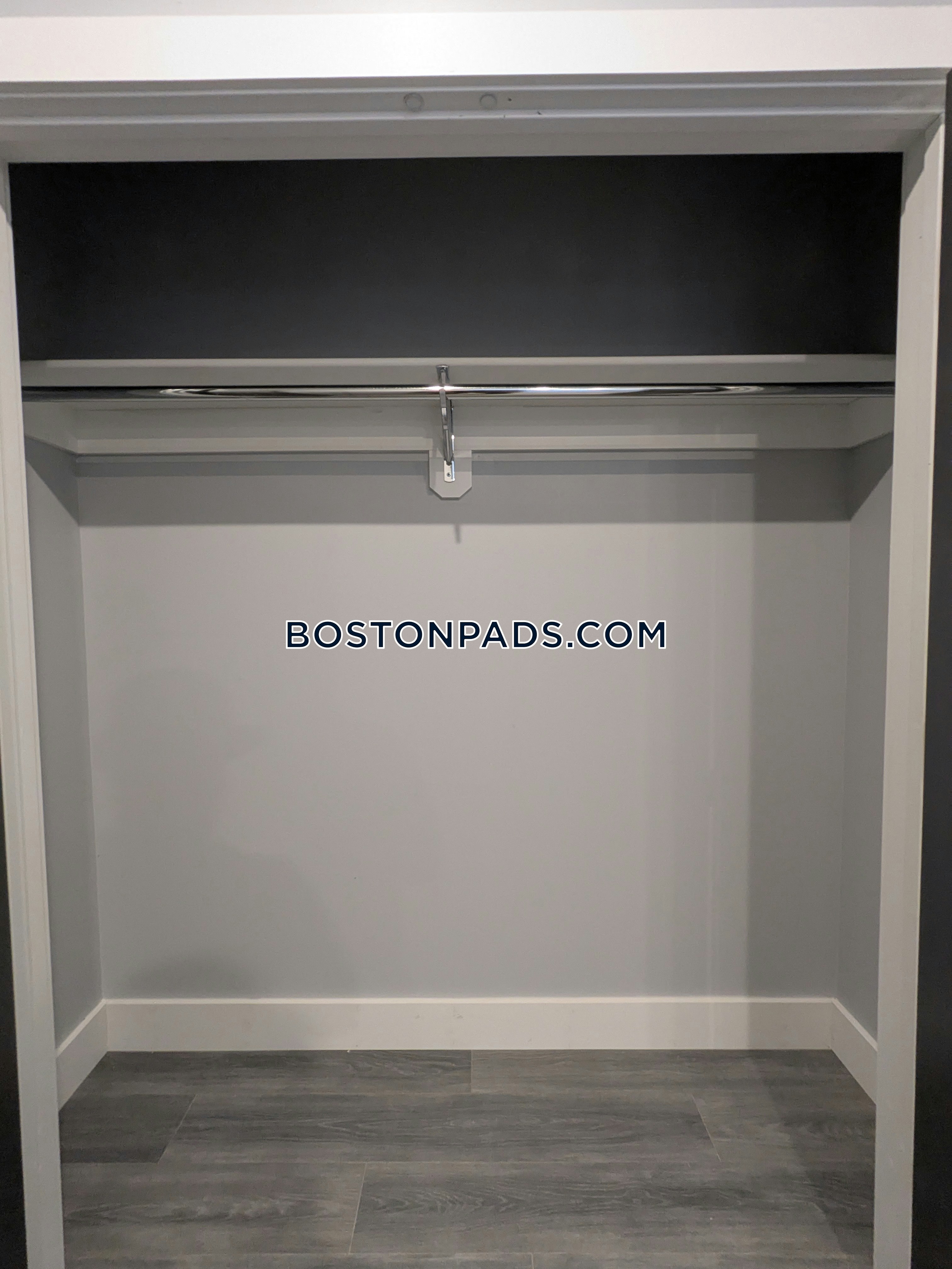 365 Western Ave. Photo 79