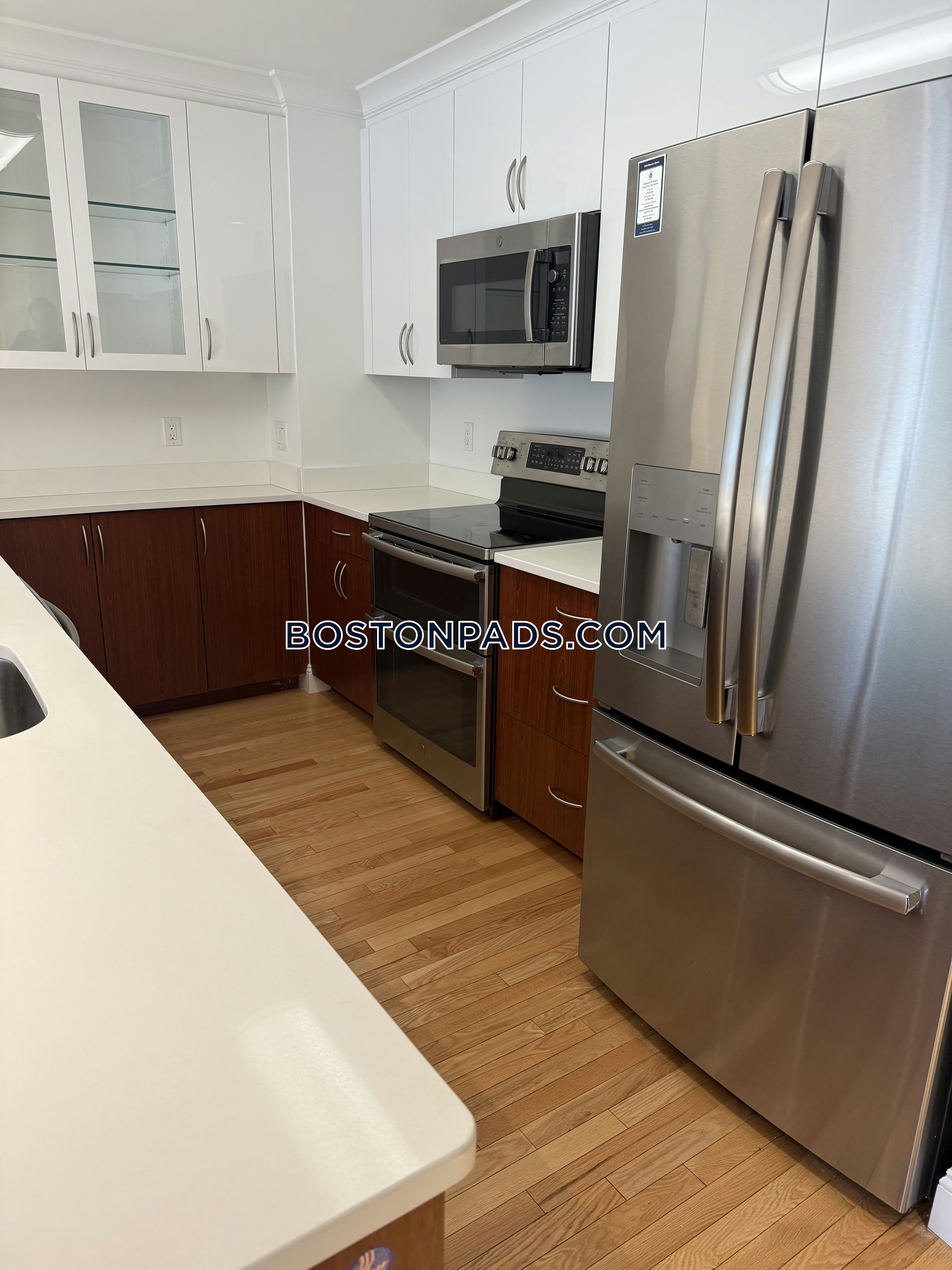 1443 Beacon Photo 105